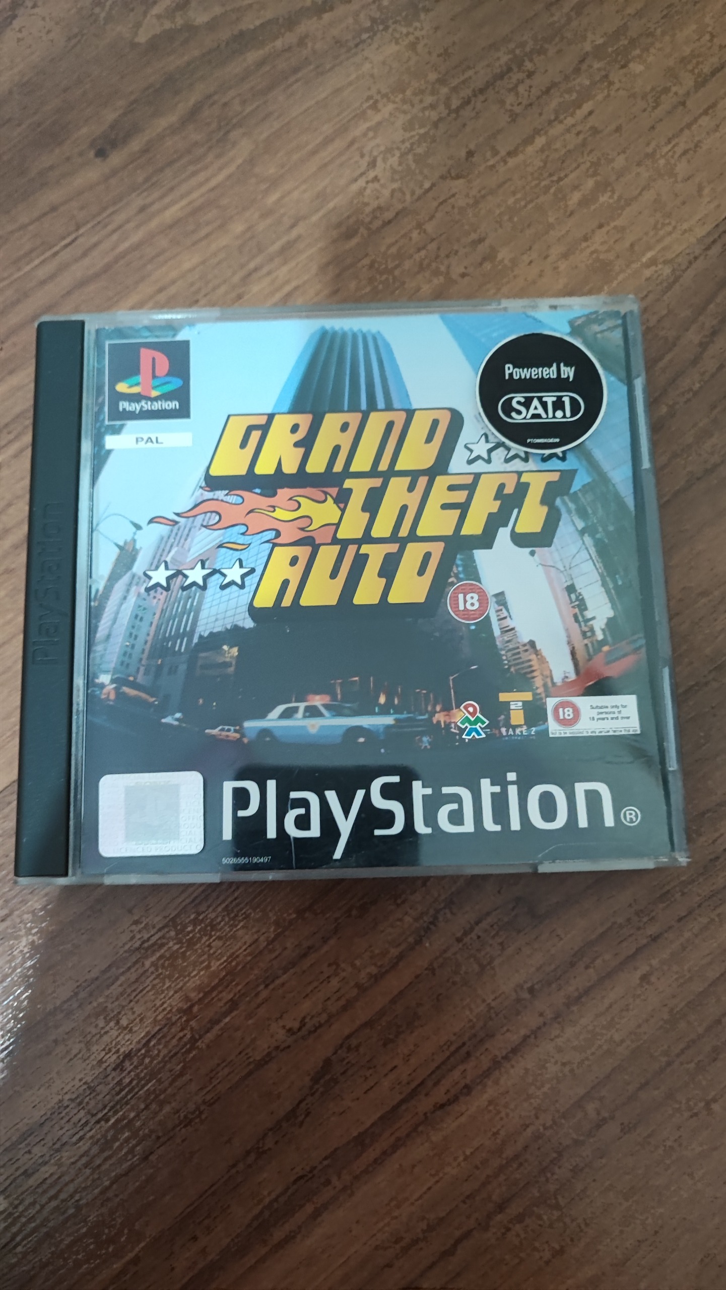 بازی gta1 اورجینال با نقشه و دفترچه