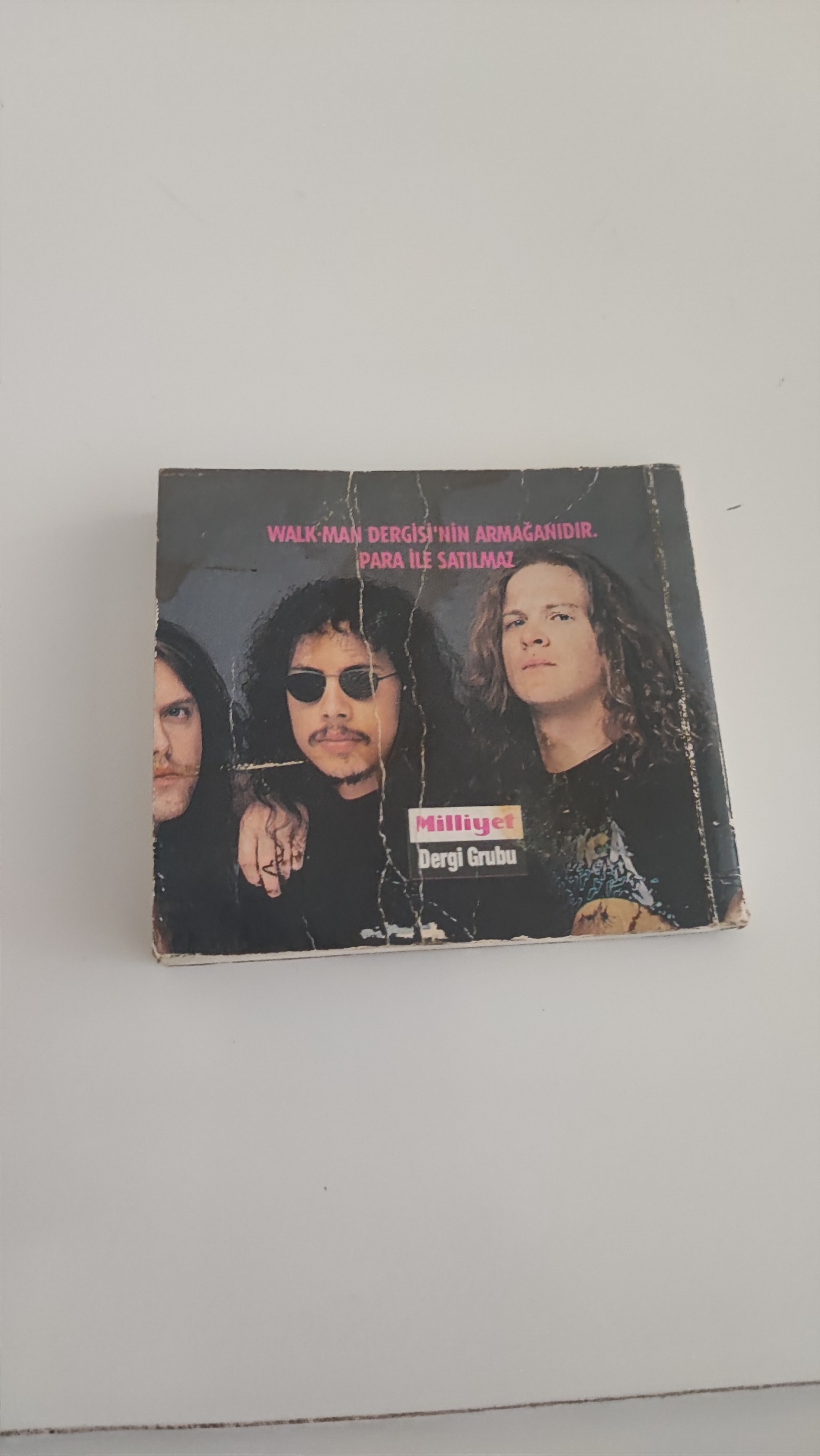 دفترچه خارجی و قدیمی متالیکا metalika