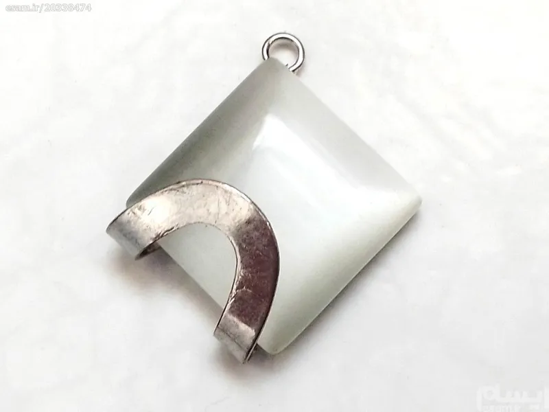 آویز گردنبند چشم گربه سفید