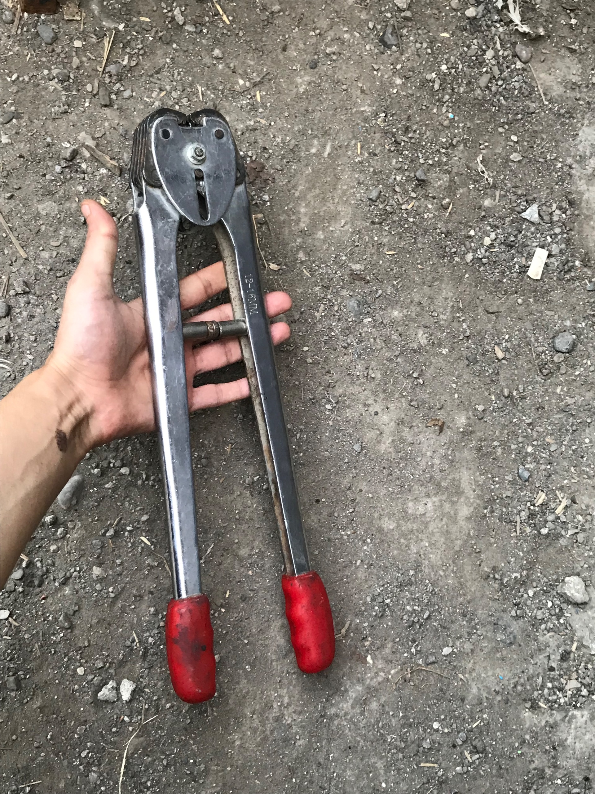 انبر تسمه کش قدیمی