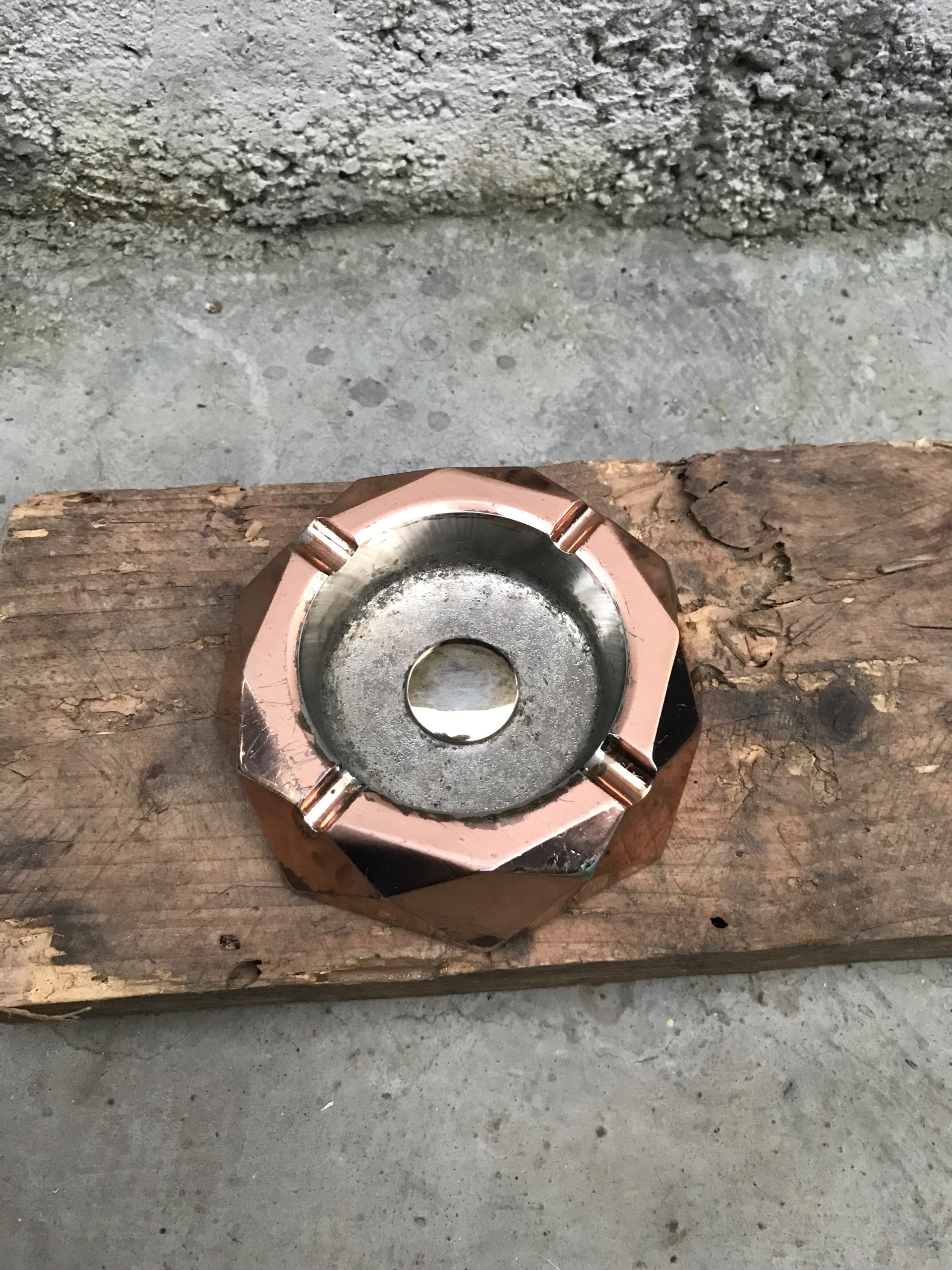 زیر سیگاری فلزی سنگین