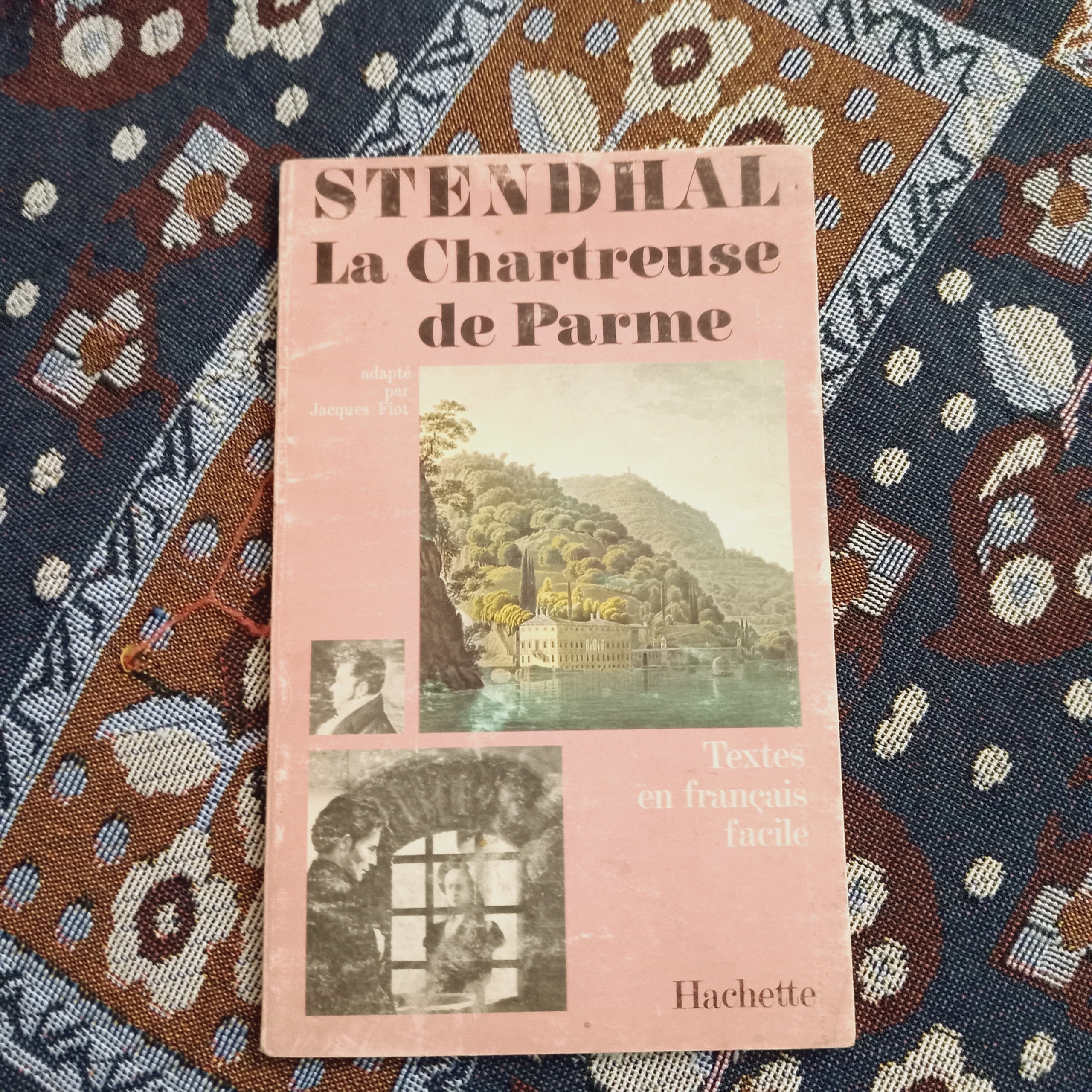 کلیسای پارما ( به زبان فرانسه)