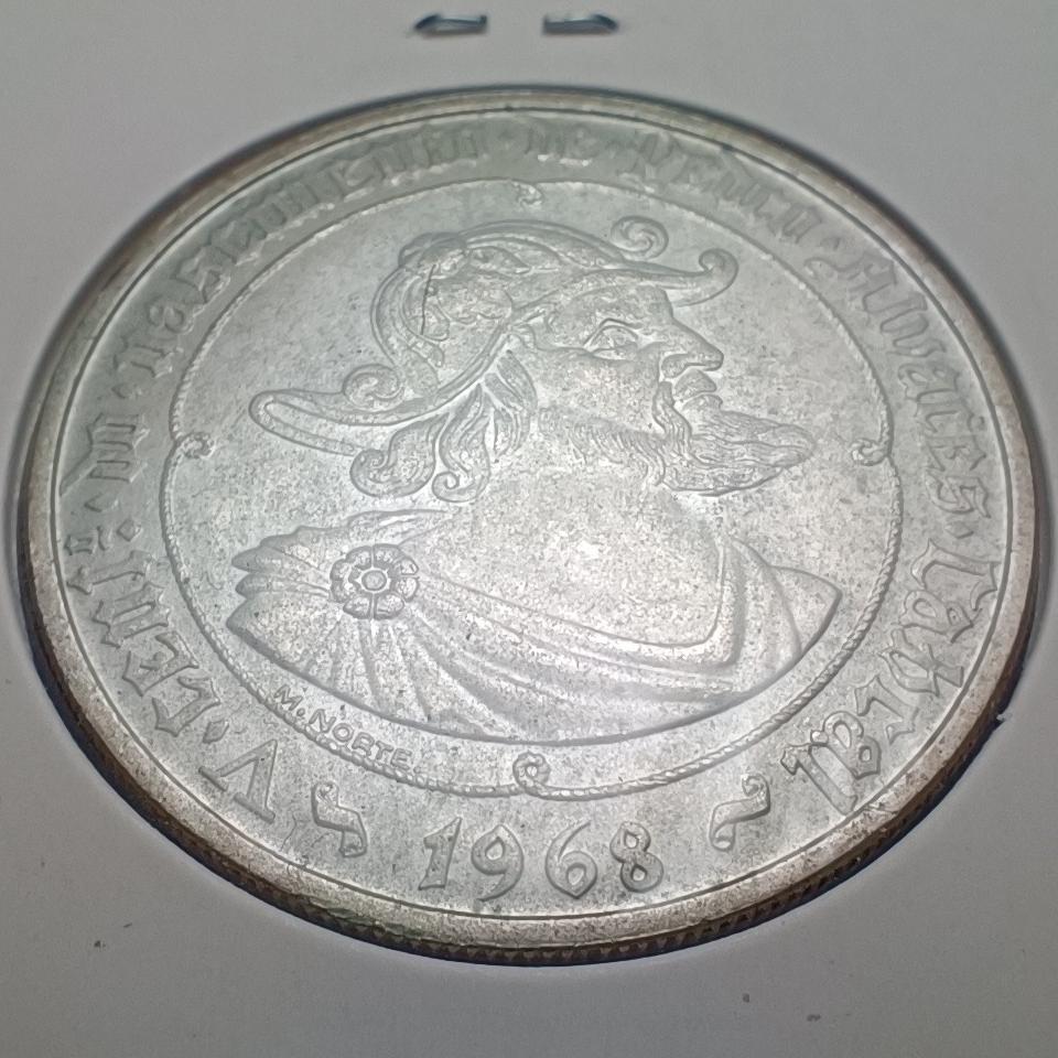 سکه نقره 50 اسکودو پرتغال سال 1968