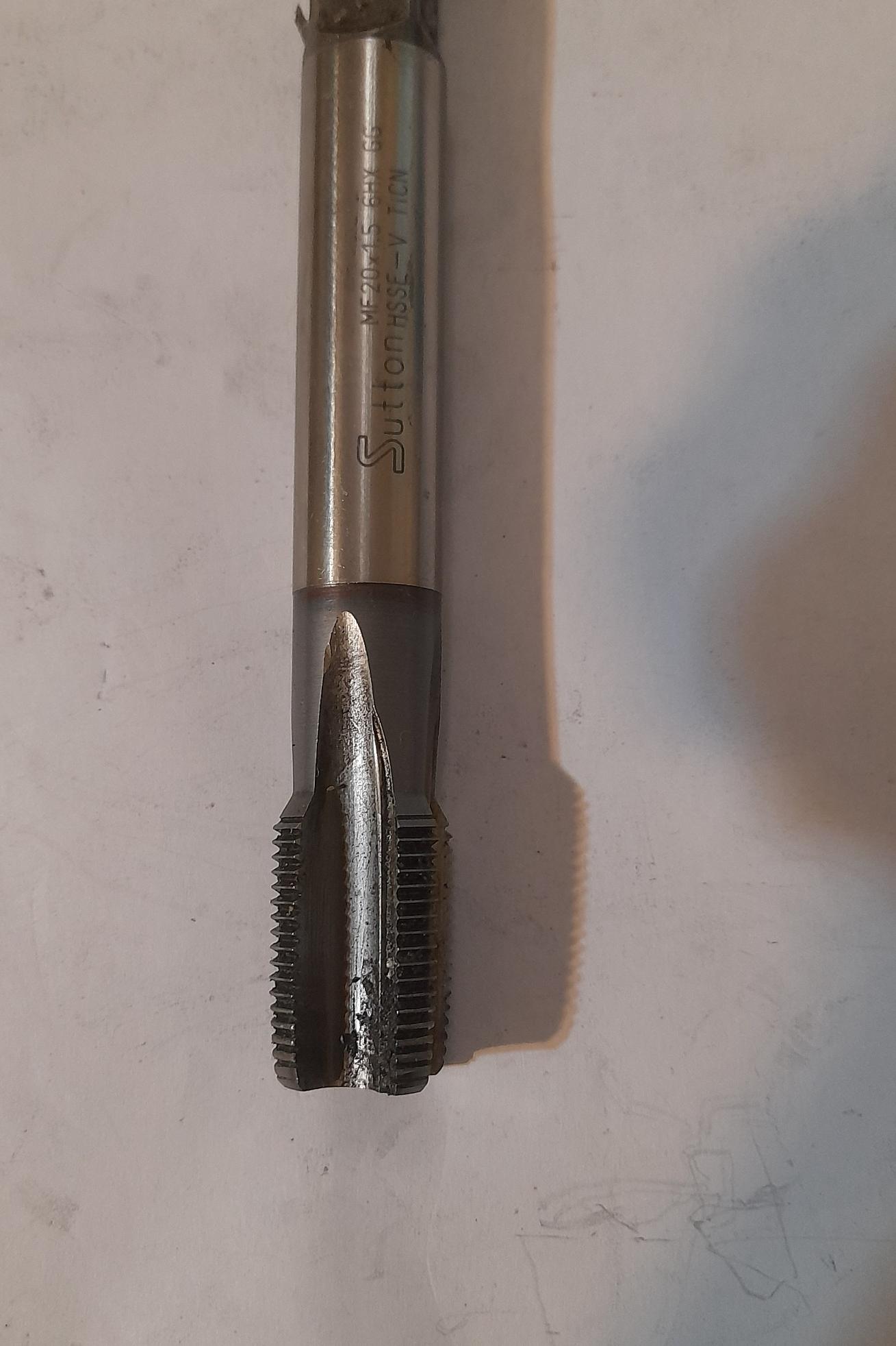 قلاویز 20گام یک ونیمSutton