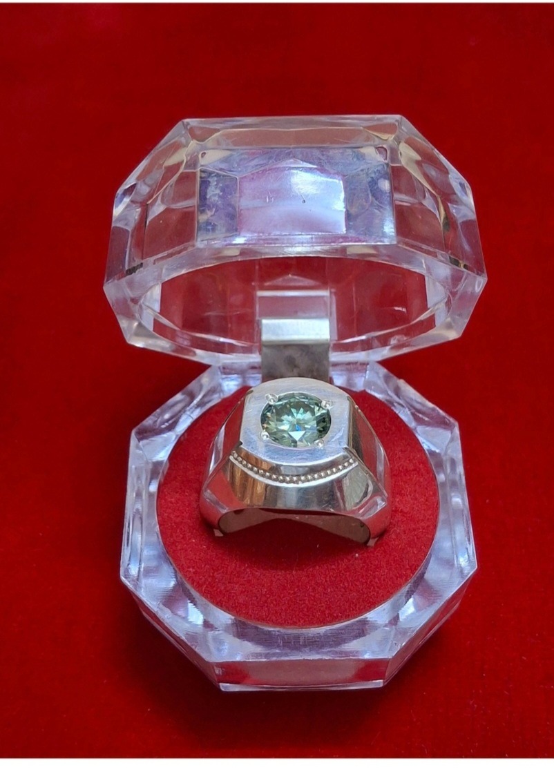 انگشتر نقره موزانایت رکاب مهدی خوبرو وزن32گرم