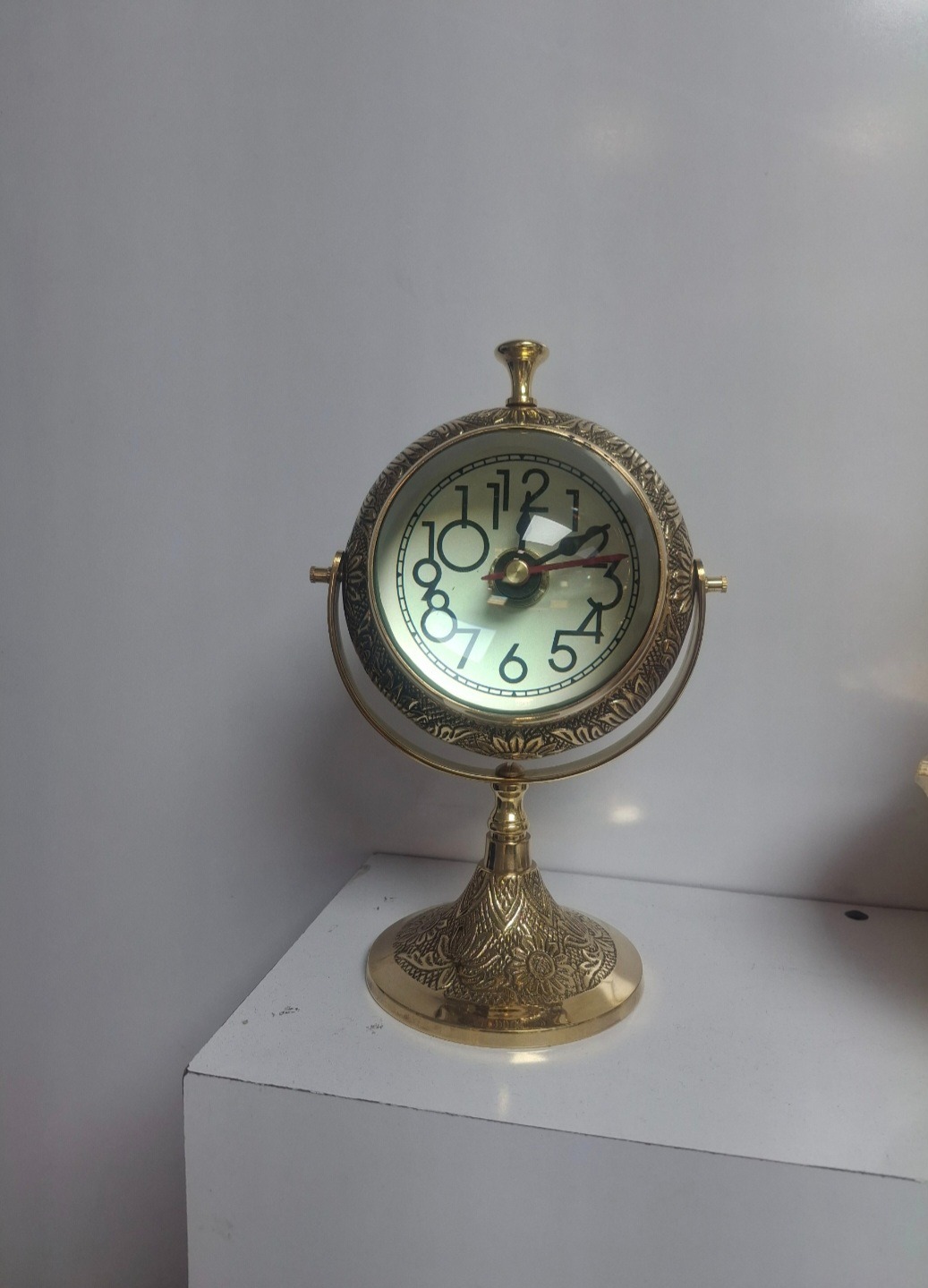 ساعت رومیزی برنجی درو خارجی نو اک قدیمی