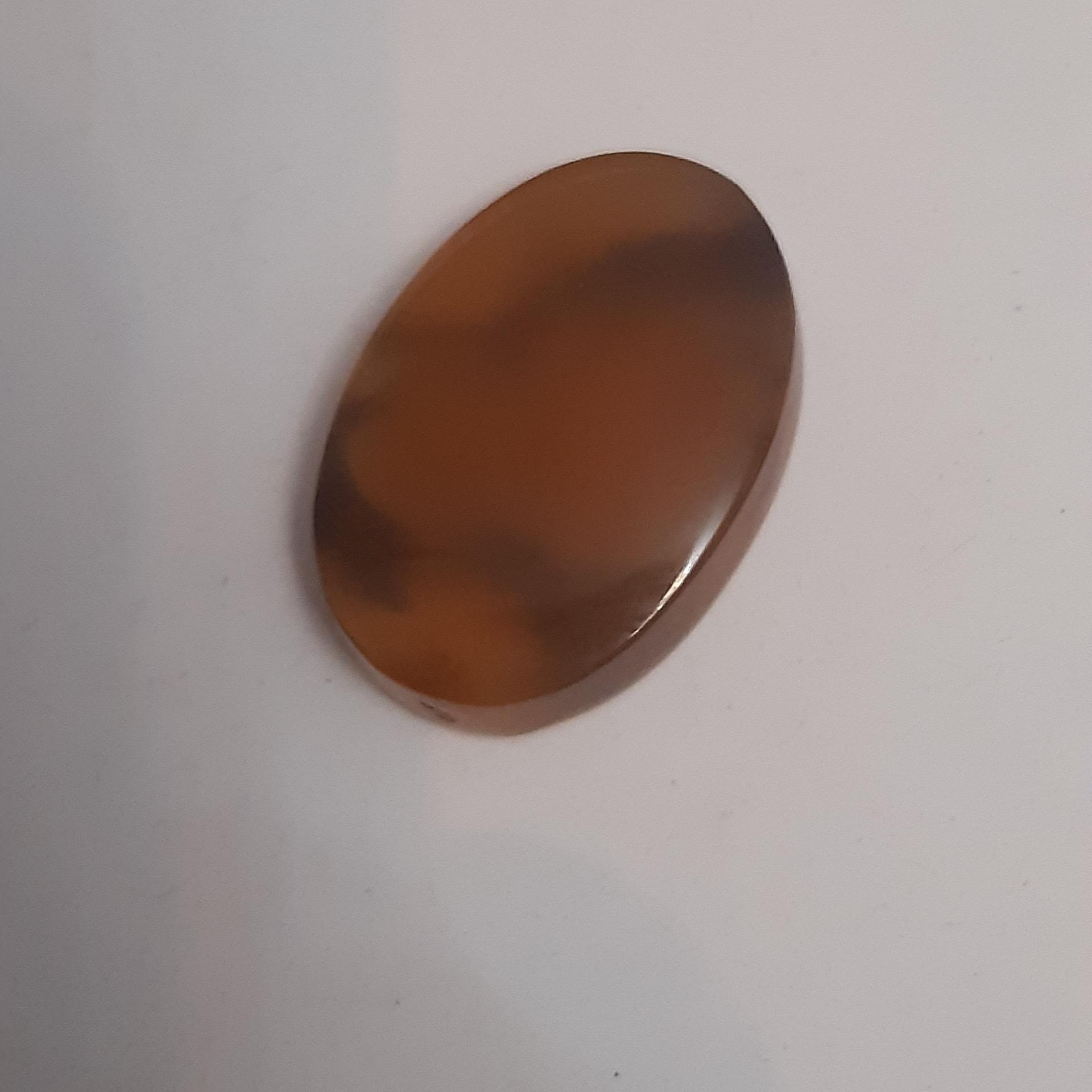 نگین عقیق عسلی تراش یمنی طبیعی