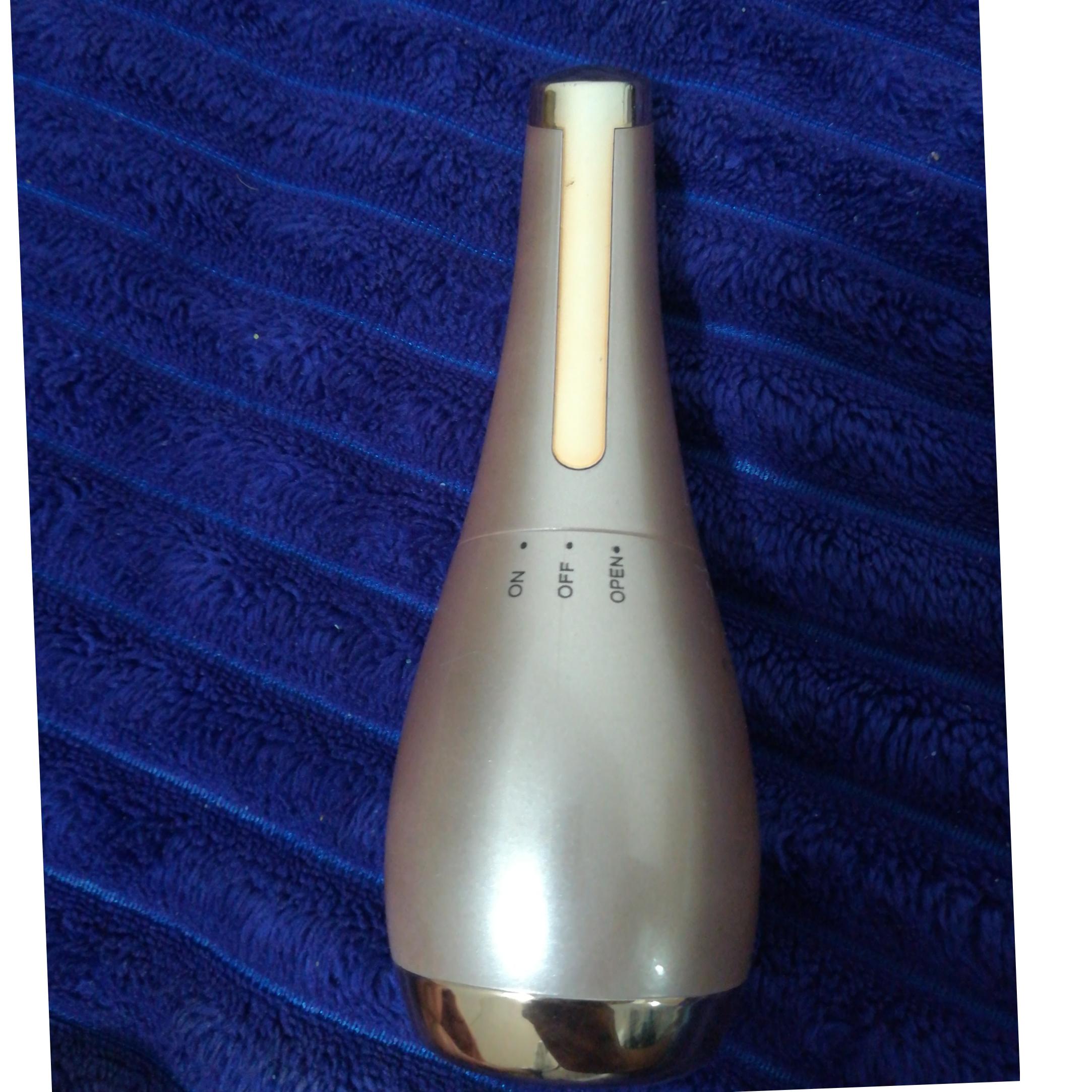 ماساژور سر صورت و گردن و تمام نقاط ظریف و حساس