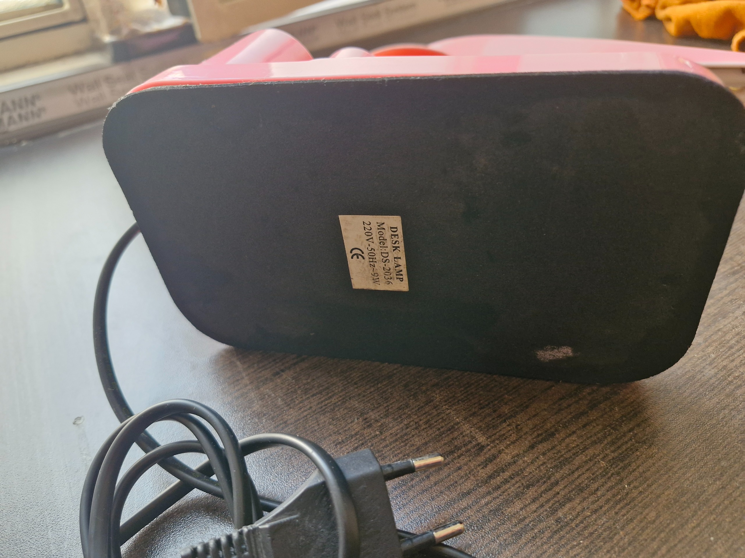 چراغ مطالعه  کم مصرف