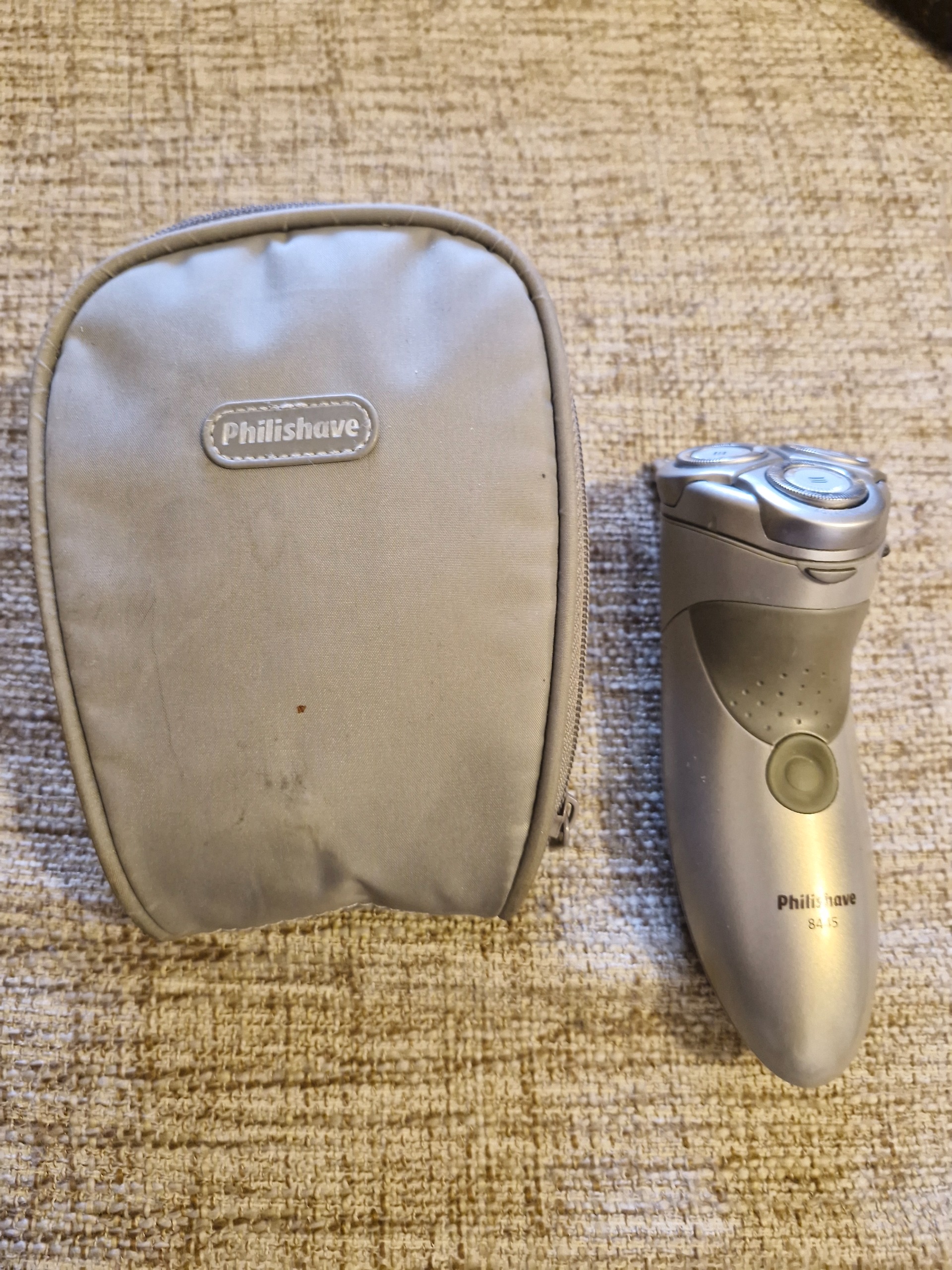 ریش تراش فیلیپس مدل8445