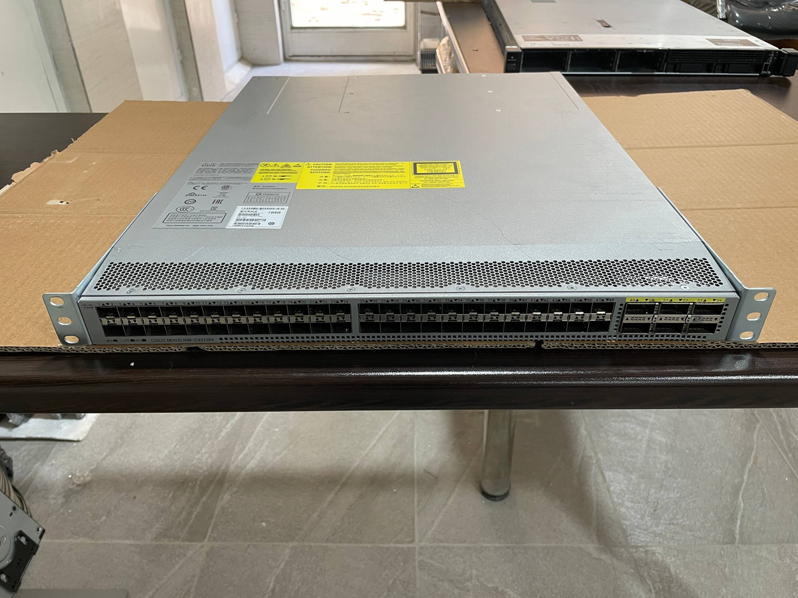 سوئیچ 54 پورت نکسوس سیسکو مدل N9K-C9372PX