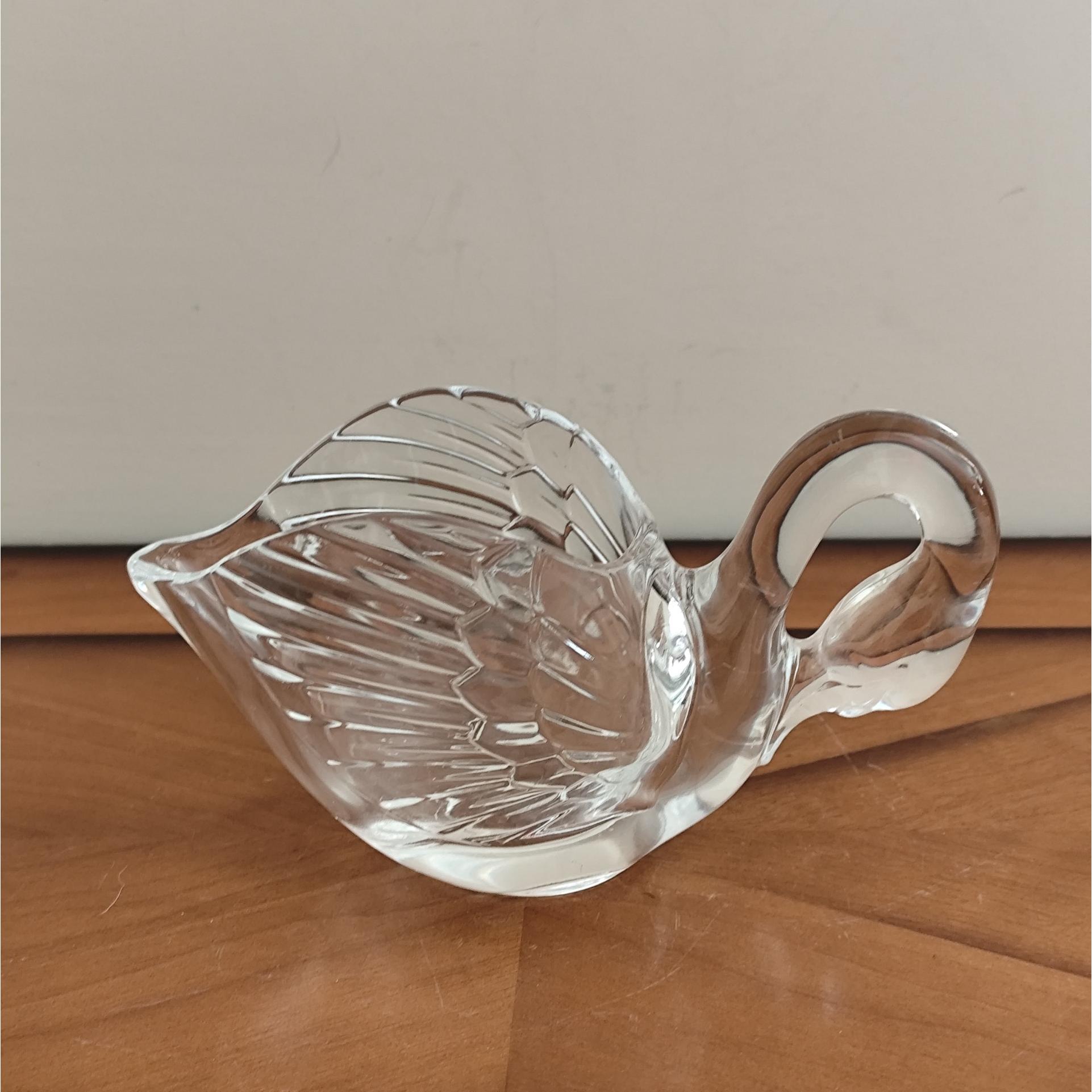 نقلخوری کریستال قو