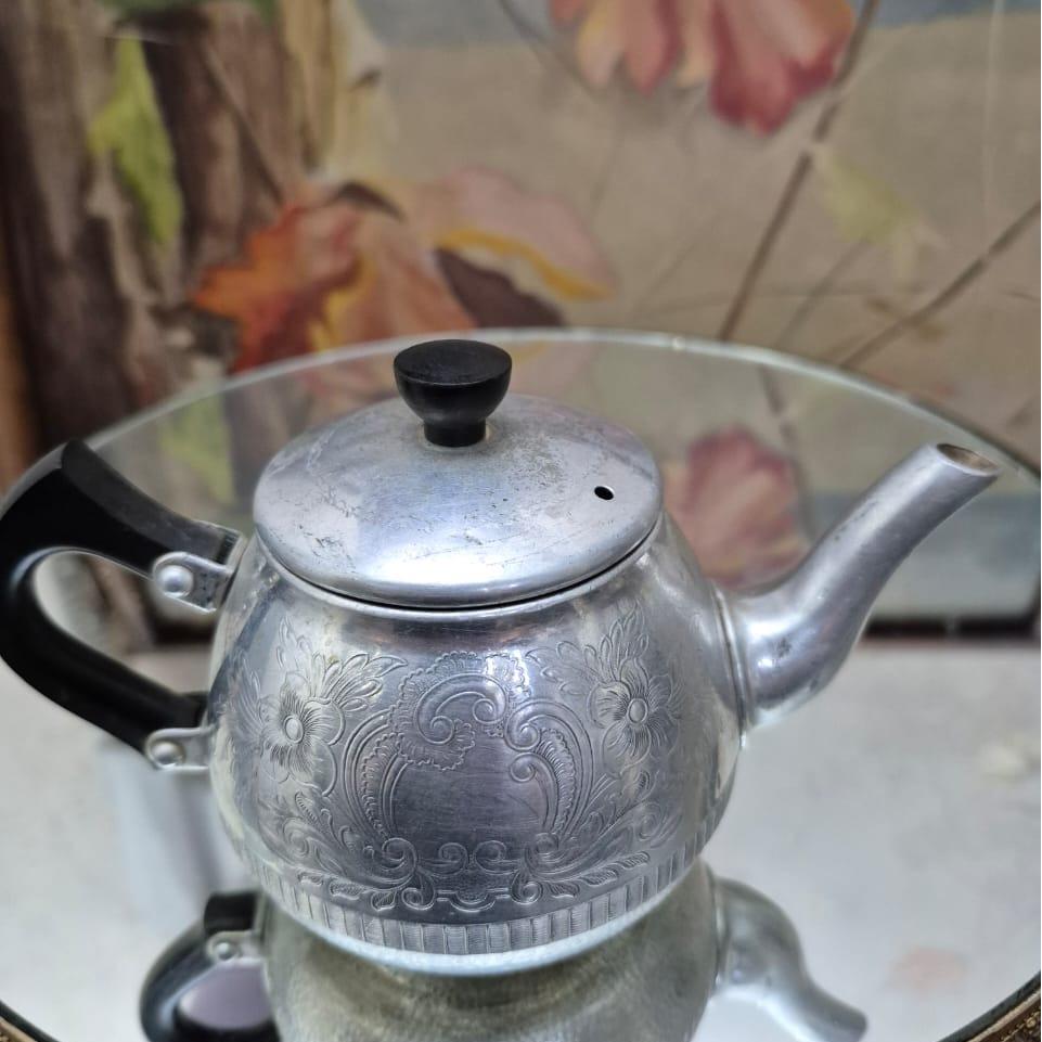 قوری انگلیسی قدیمی