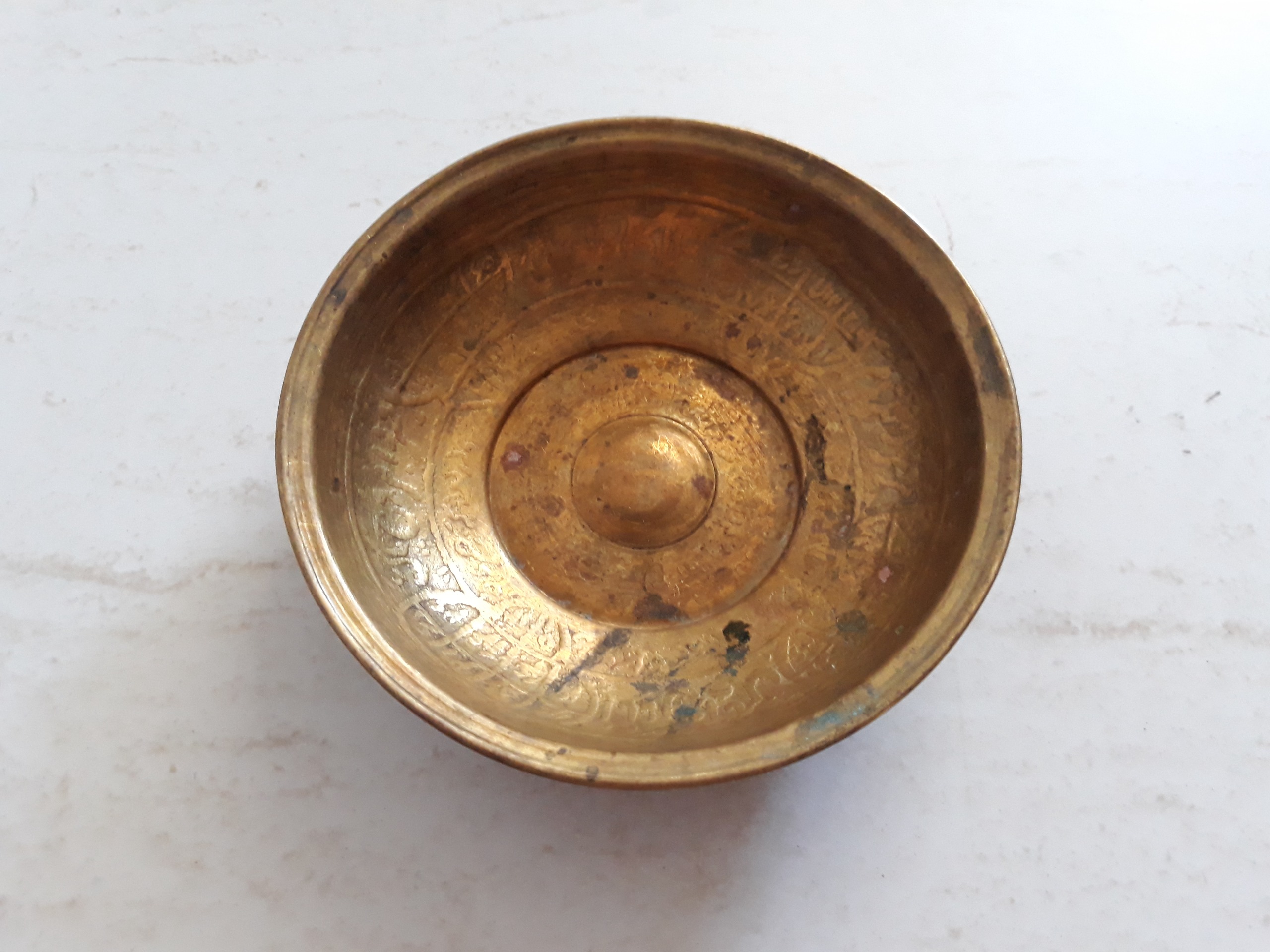 چهلتاس برنجی قدیمی متوسط