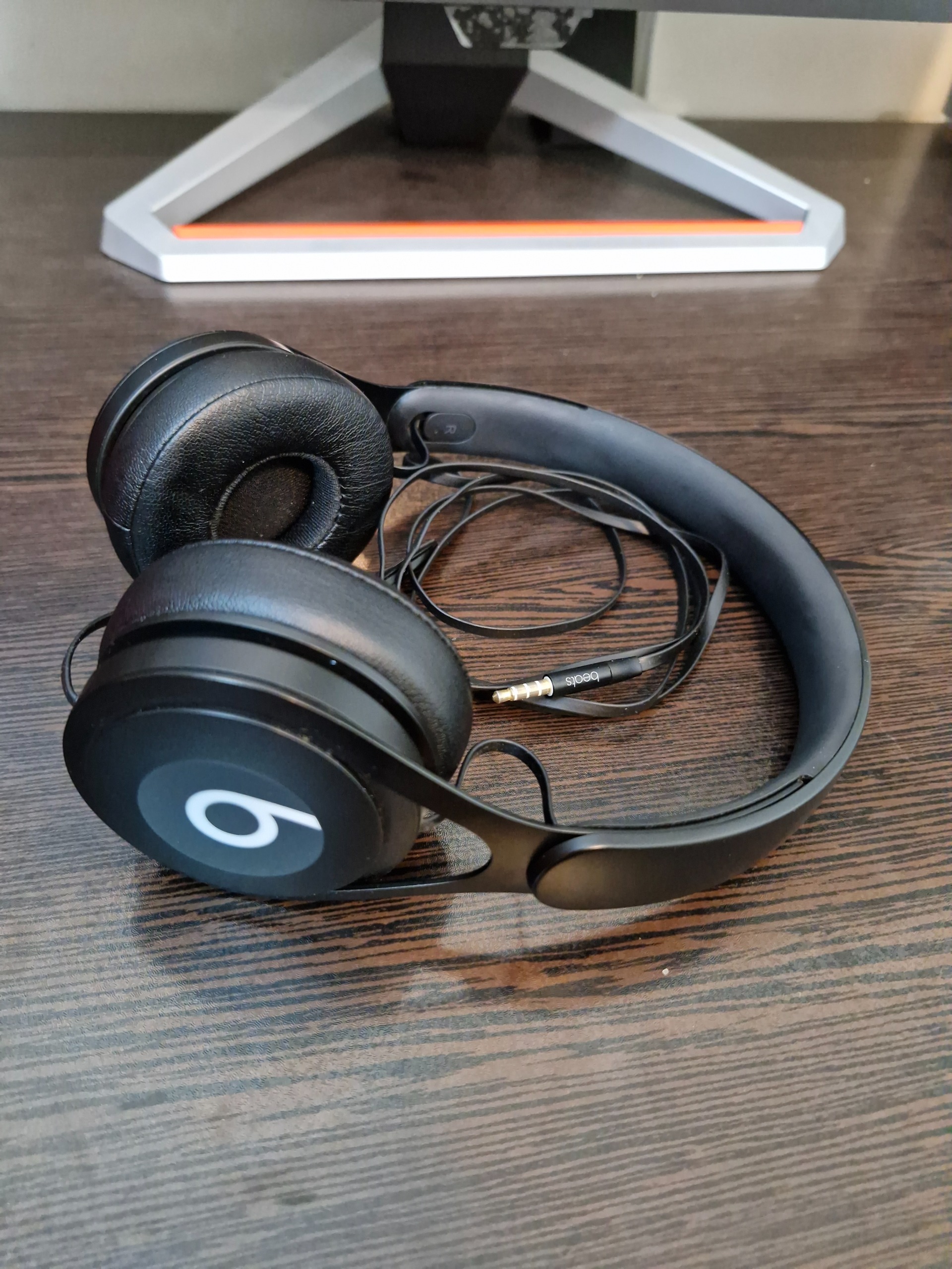 هدفون سیمی اورجینال بیتس ep