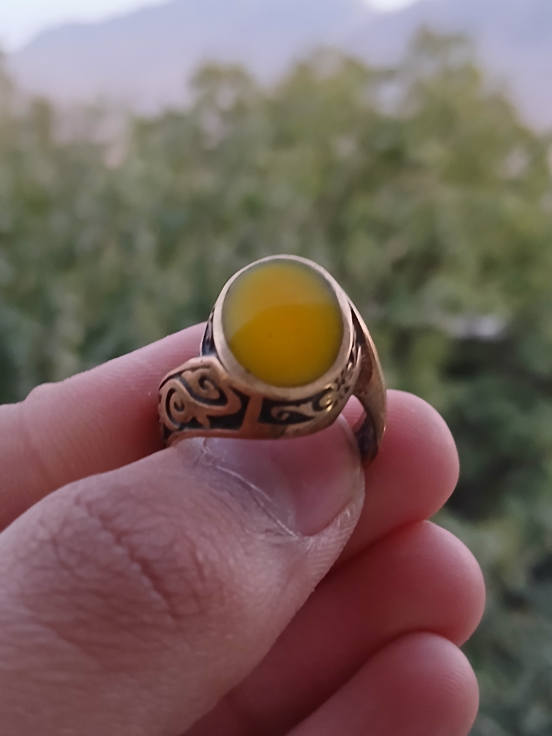 انگشتر طلاروسی نگین دار