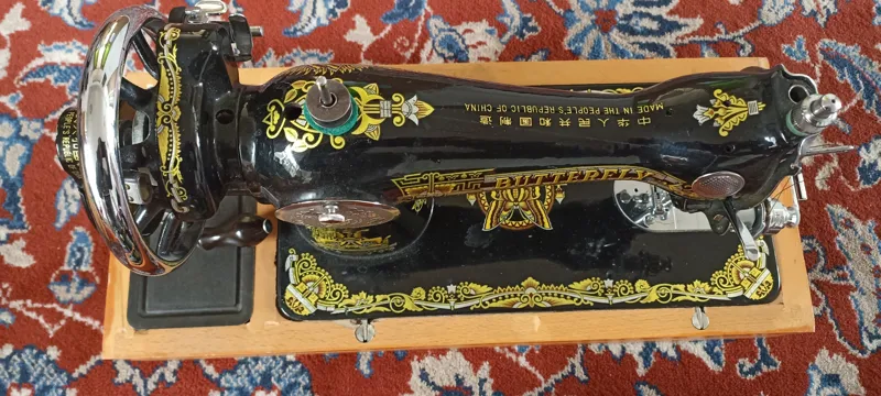 1 عدد چرخ خیاطی دستی مارشال