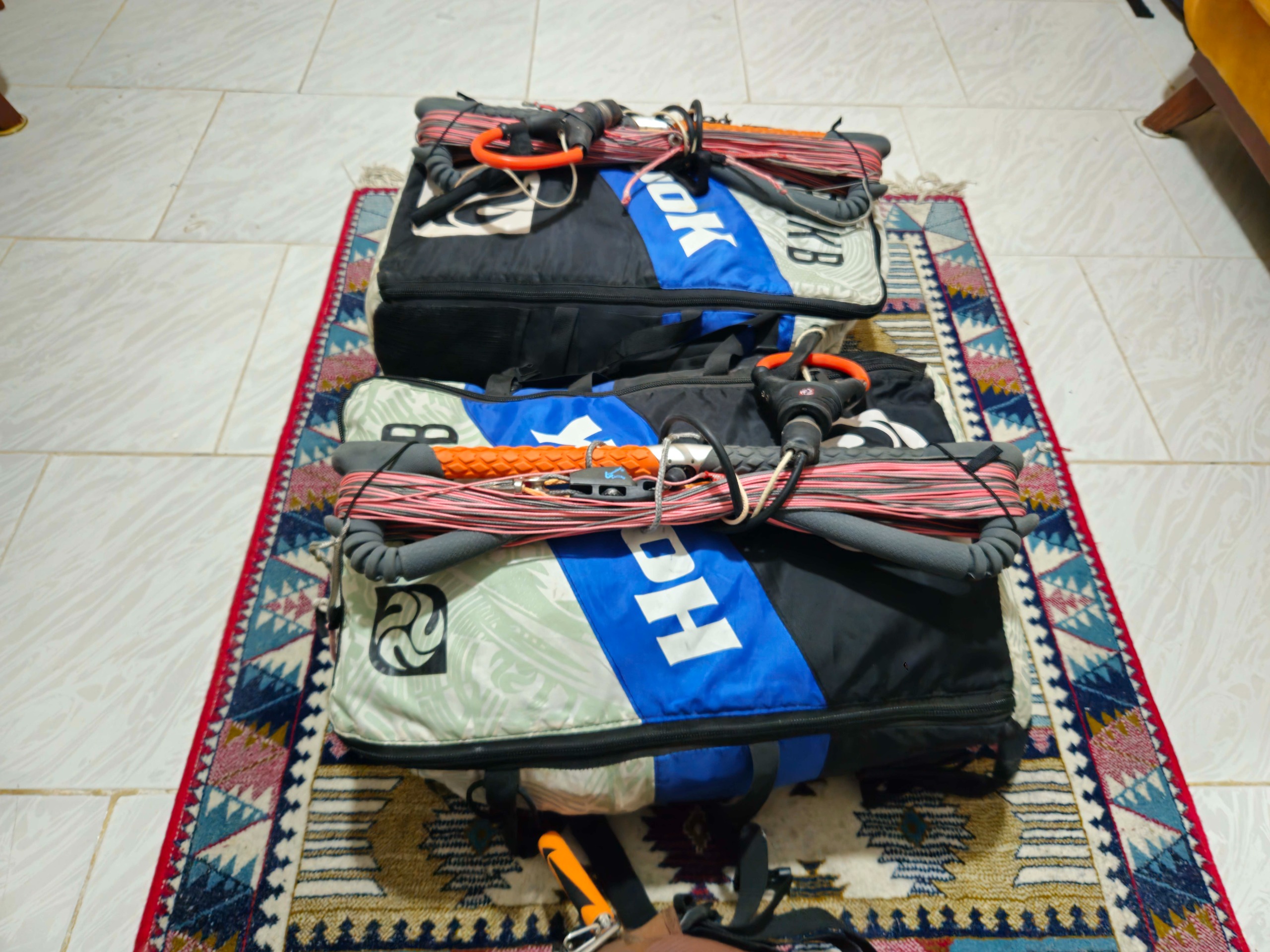 کایت برند پیترلاین