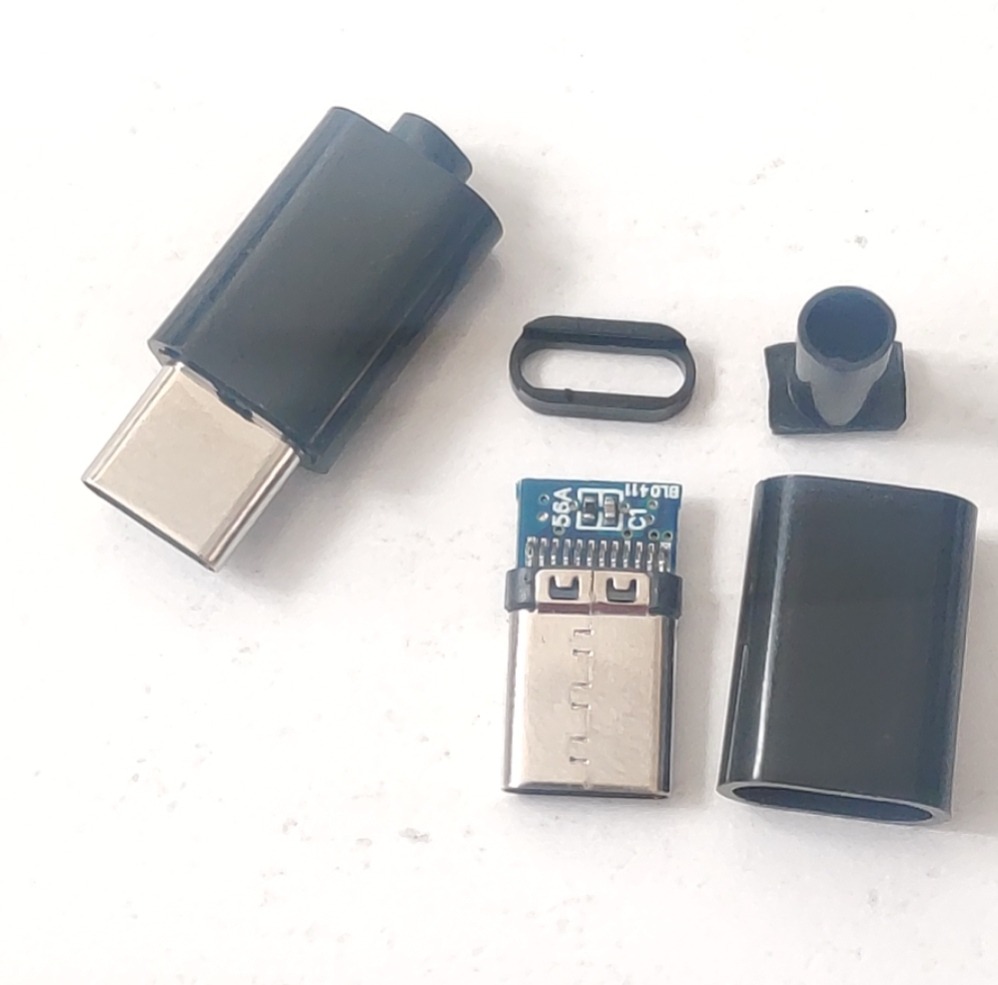 4 عدد فیش نری USB TYPE C