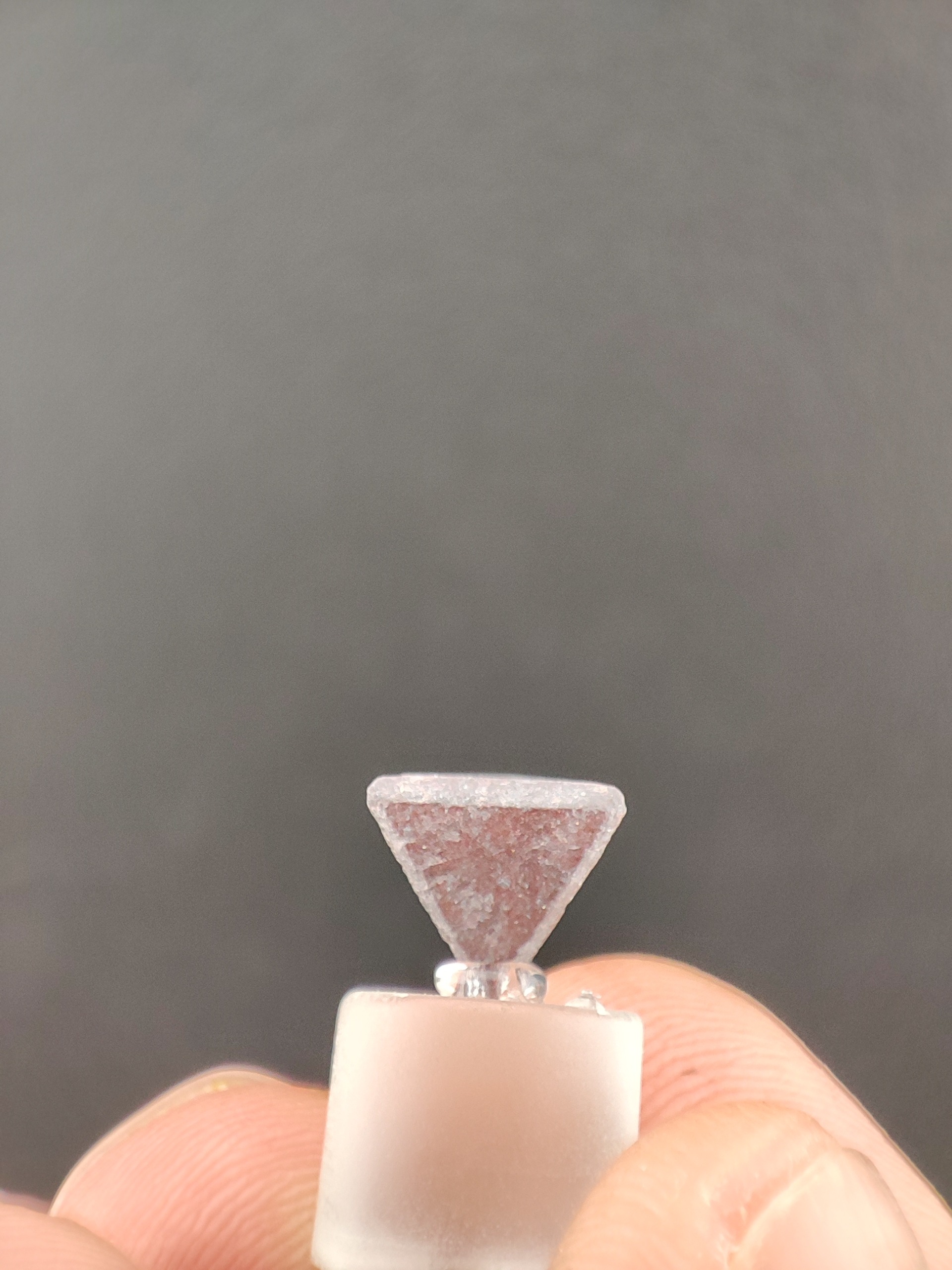 کانی کمیاب زونیت