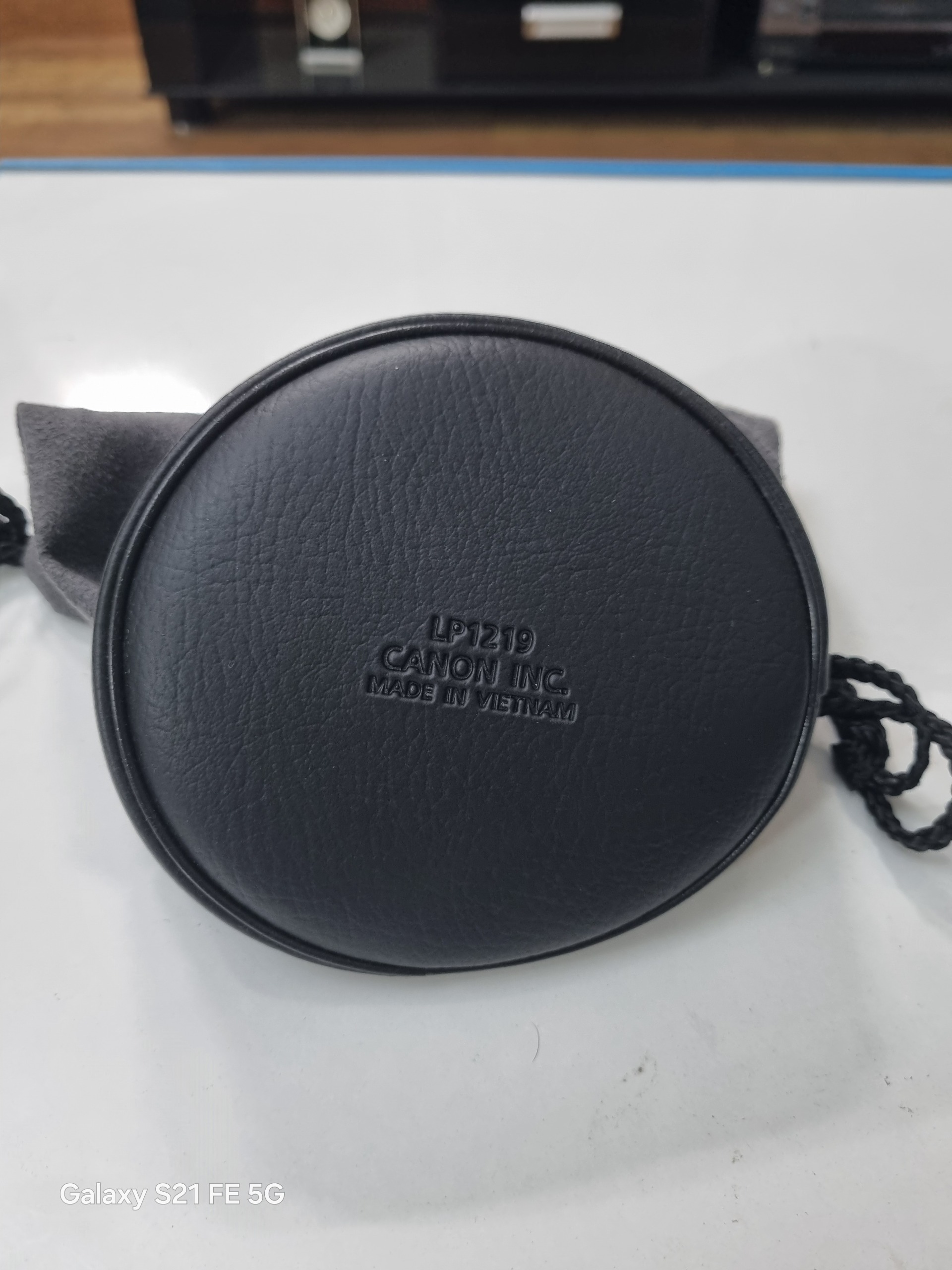 کیف لنز دوربین کانن مدل LP1219