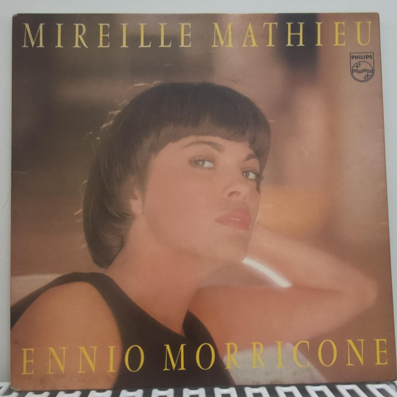 صفحه گرام Mireille Mathieu دفترچه ای