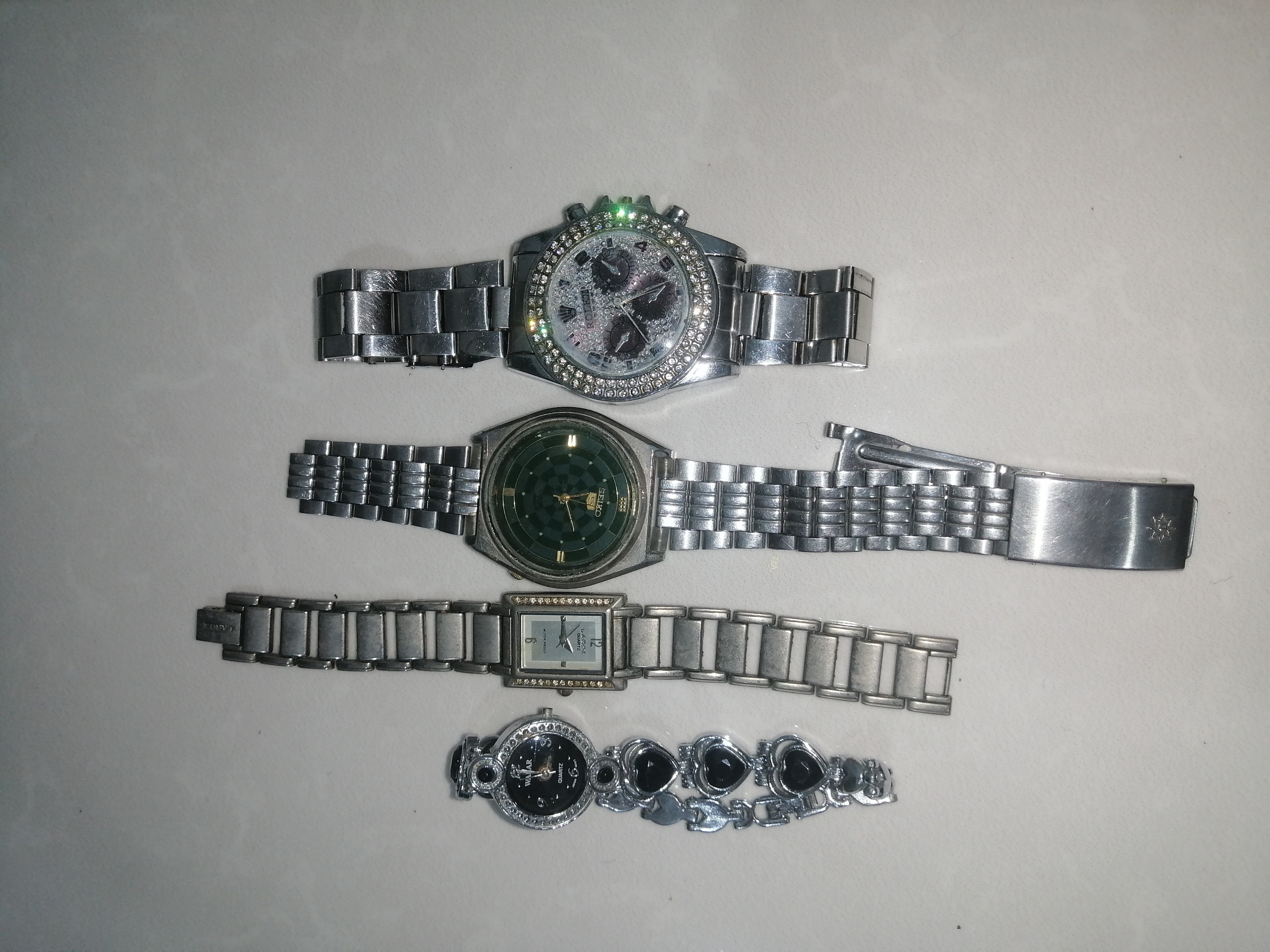 ساعت مچی نیاز به تعمیر