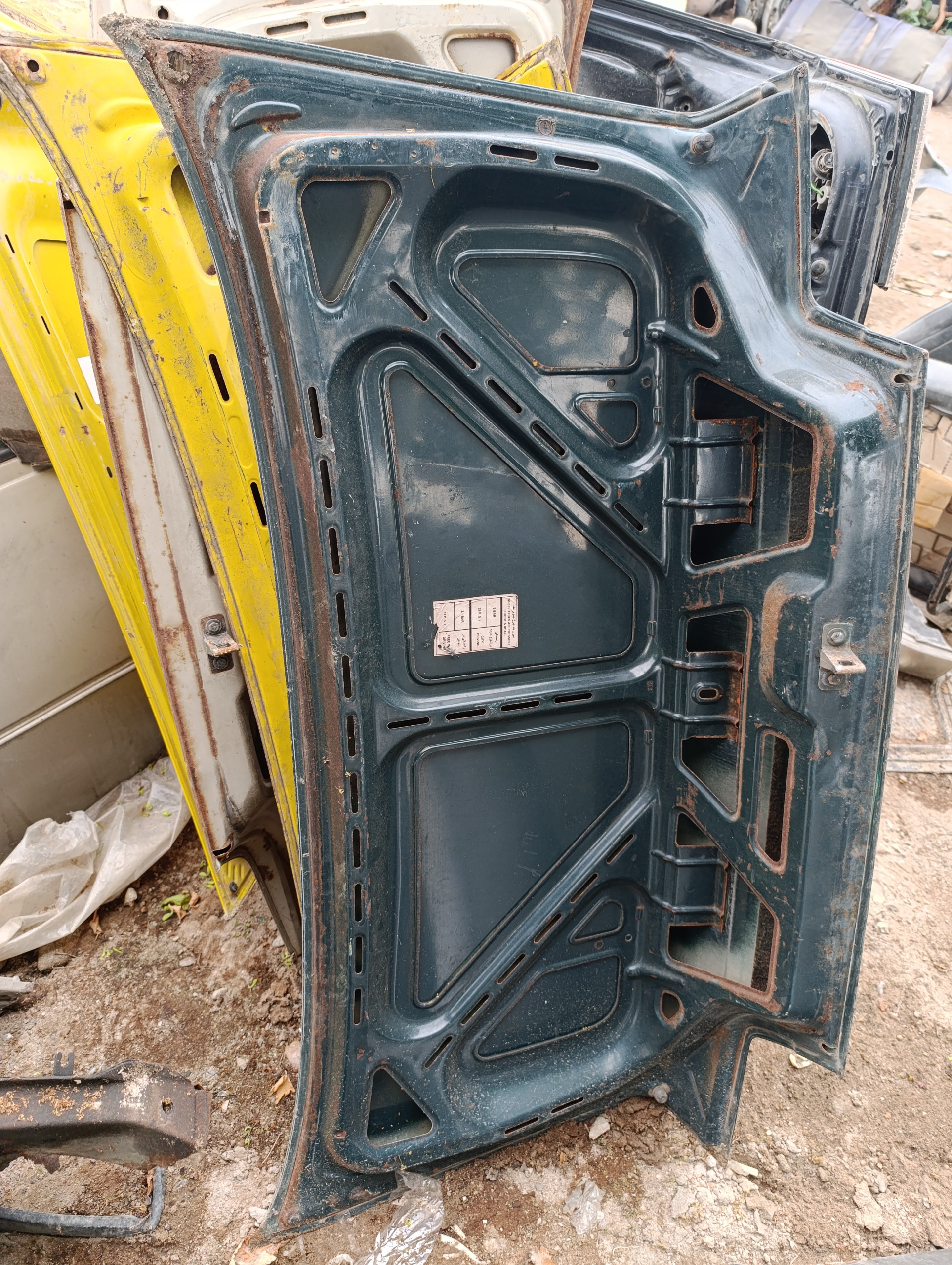 درب صندوق عقب پژو و روآ