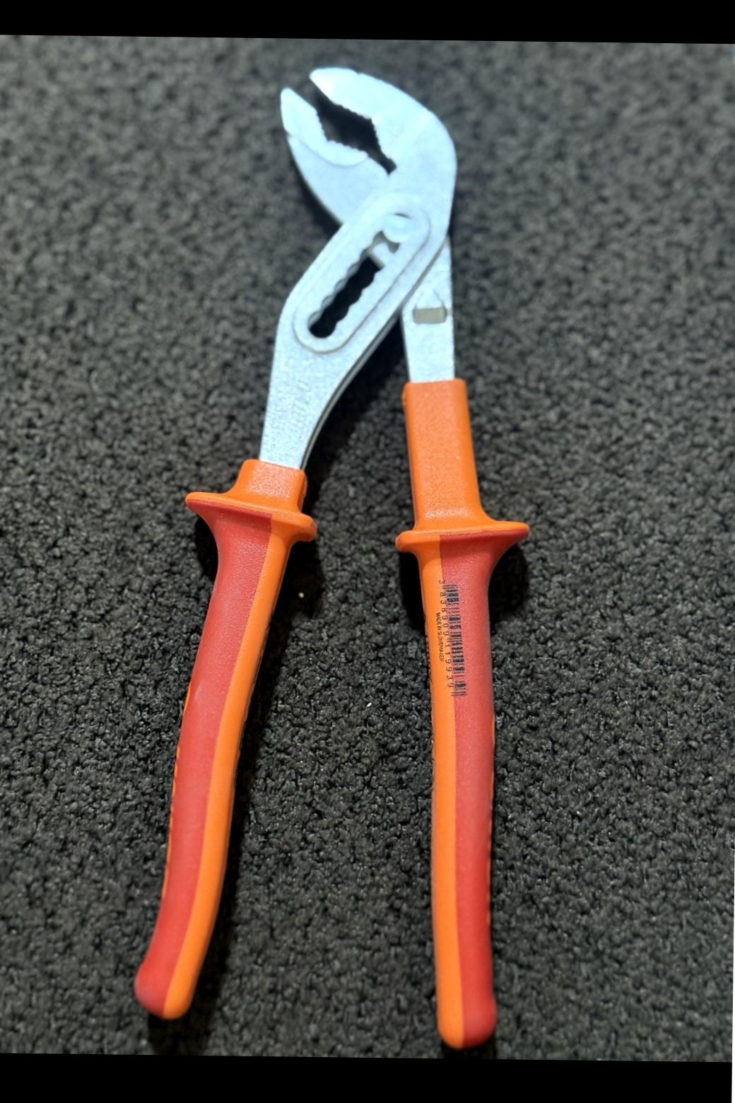 آچار لوله گیر کلاغی عایق یونیور اسلوونی (UNIOR)