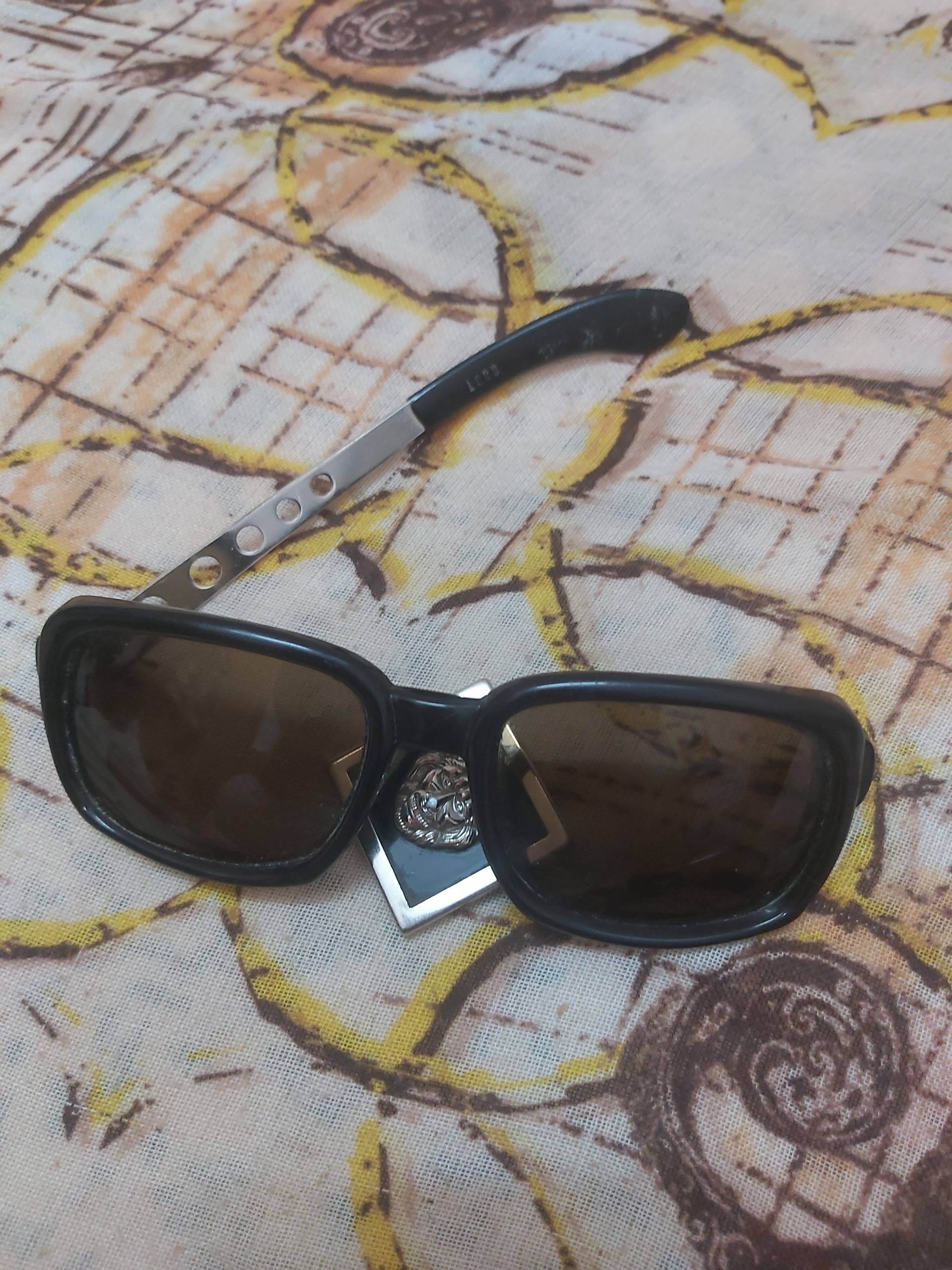 عینک دودی قدیمی