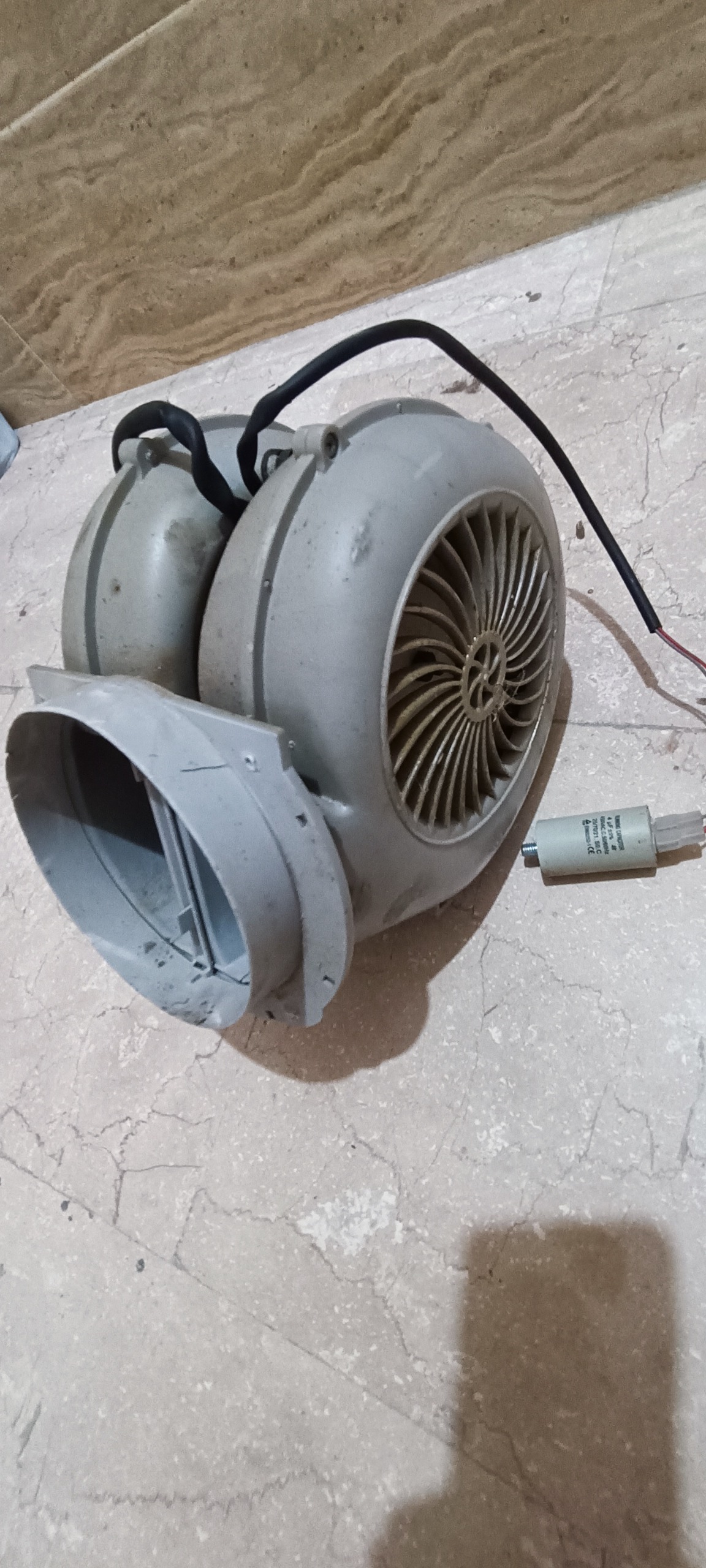 دو عدد فن کویل قابلیت تنظیم دور پرتاب باد عالی