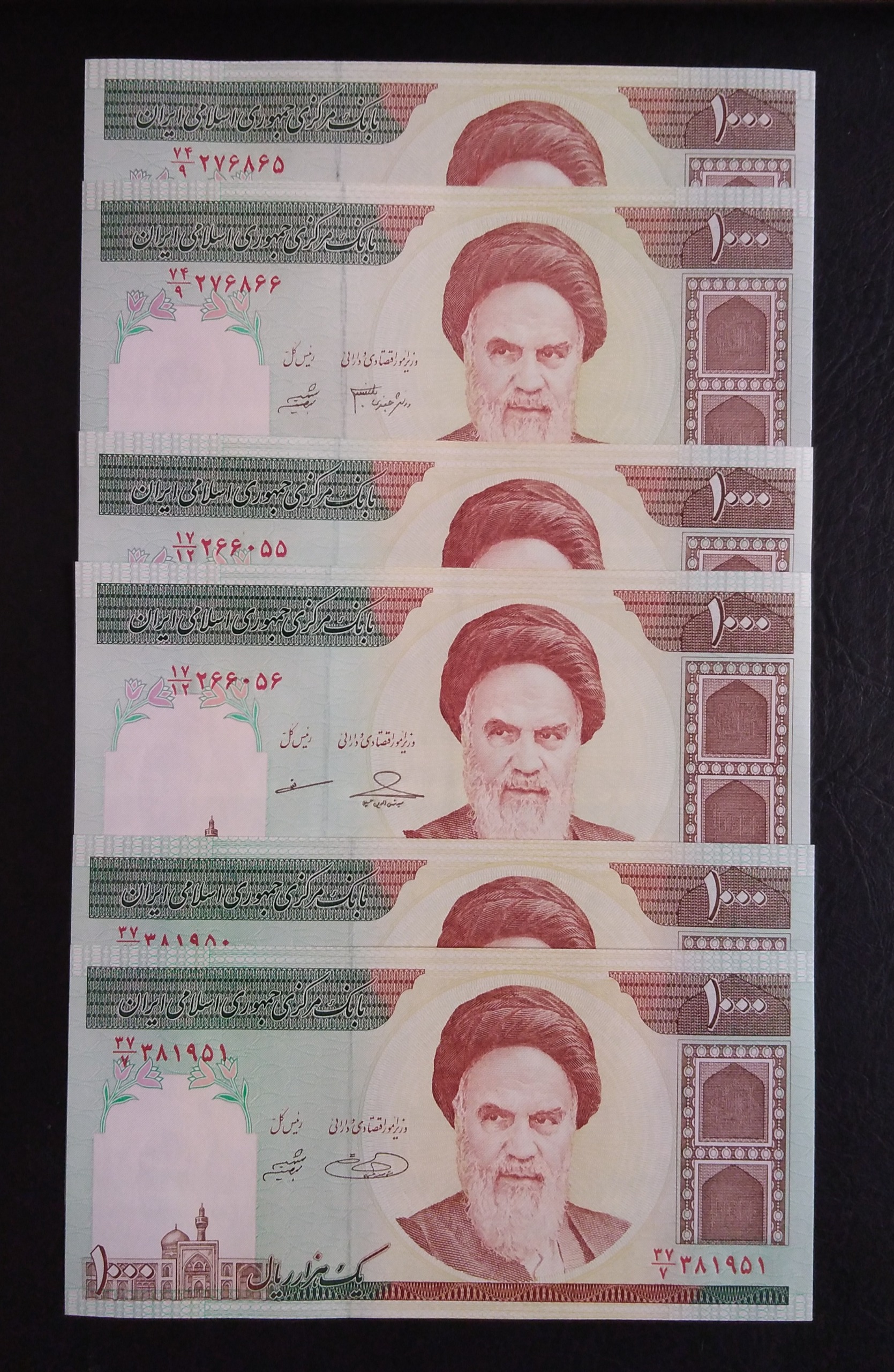 3 جفت اسکناس 100 تومان با امضاهای مختلف