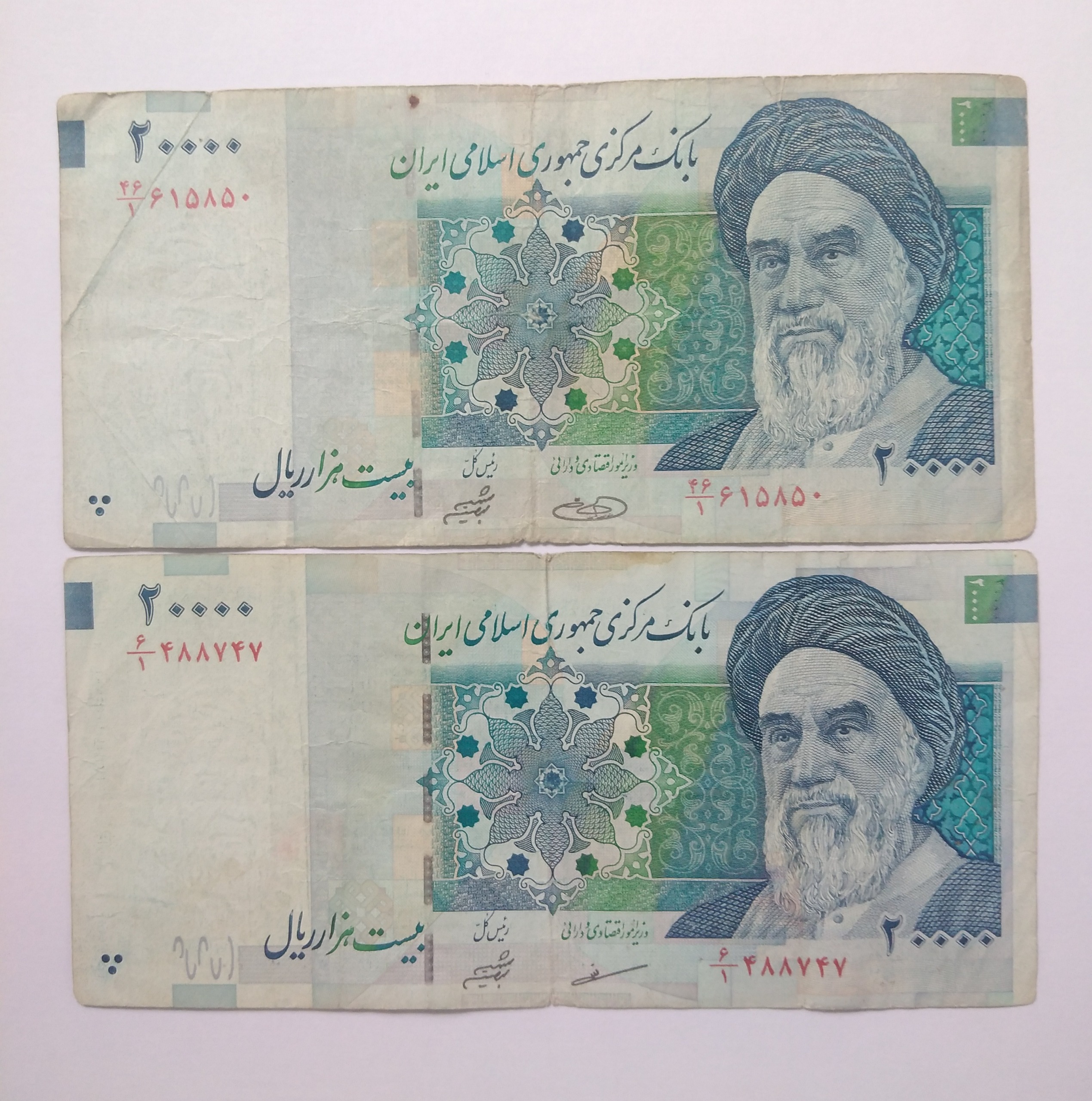 2 اسکناس 2000 تومان تصویر بزرگ با 2 امضا مختلف