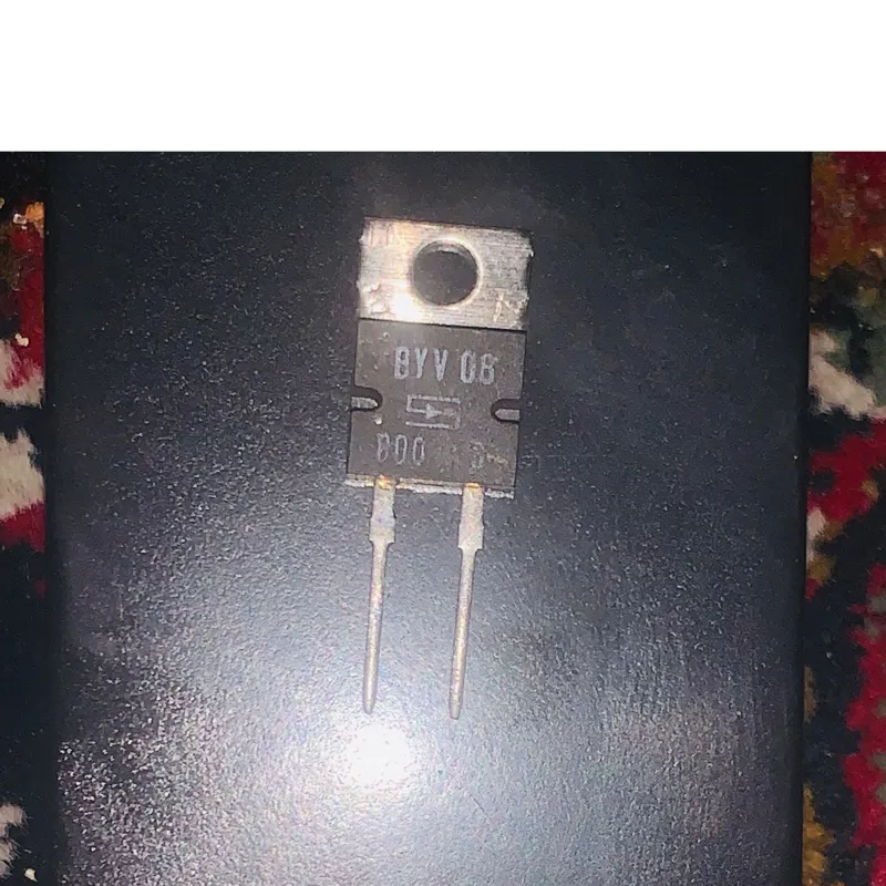 دیود BYV 08