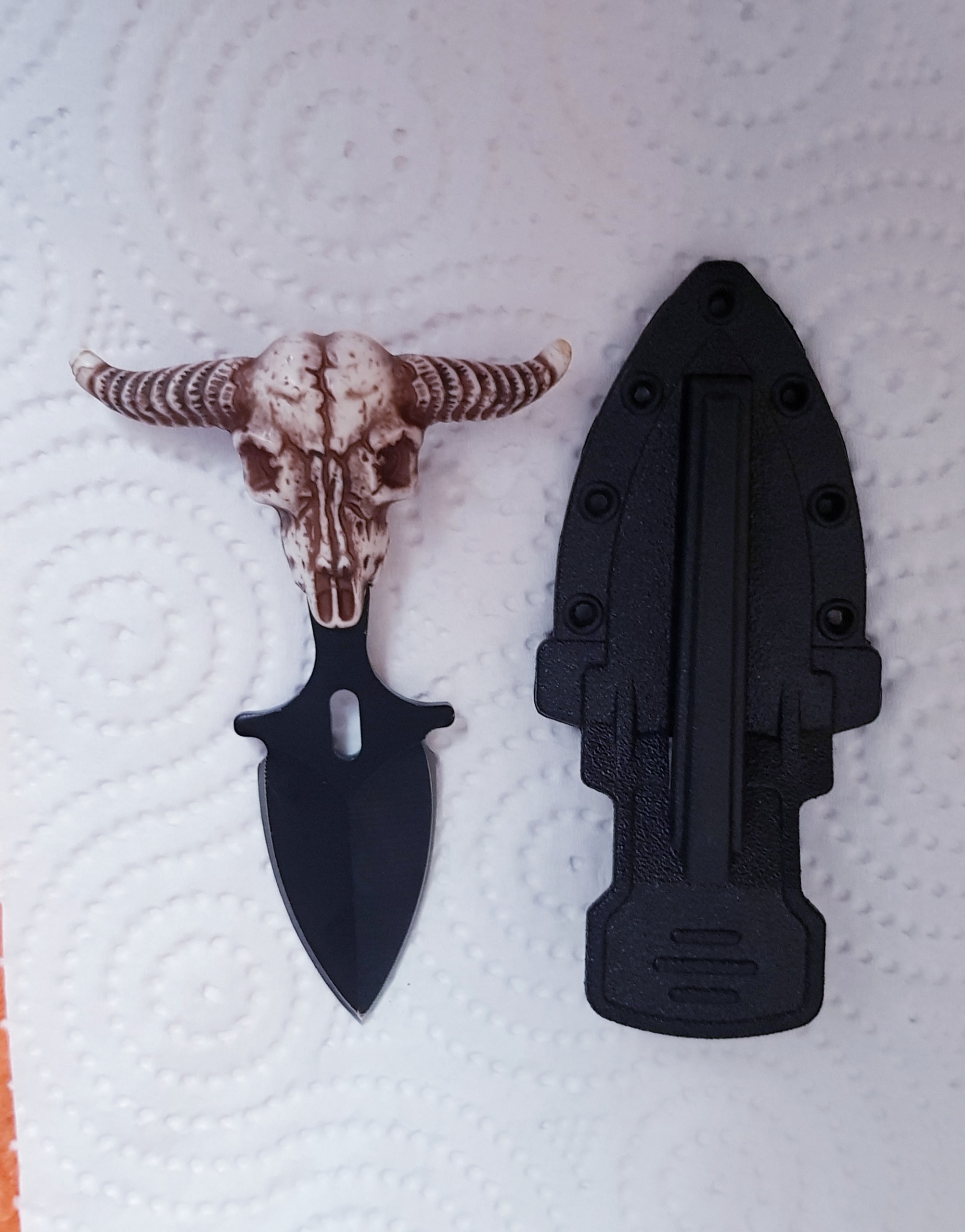 چاقو اسکلتی پنجه