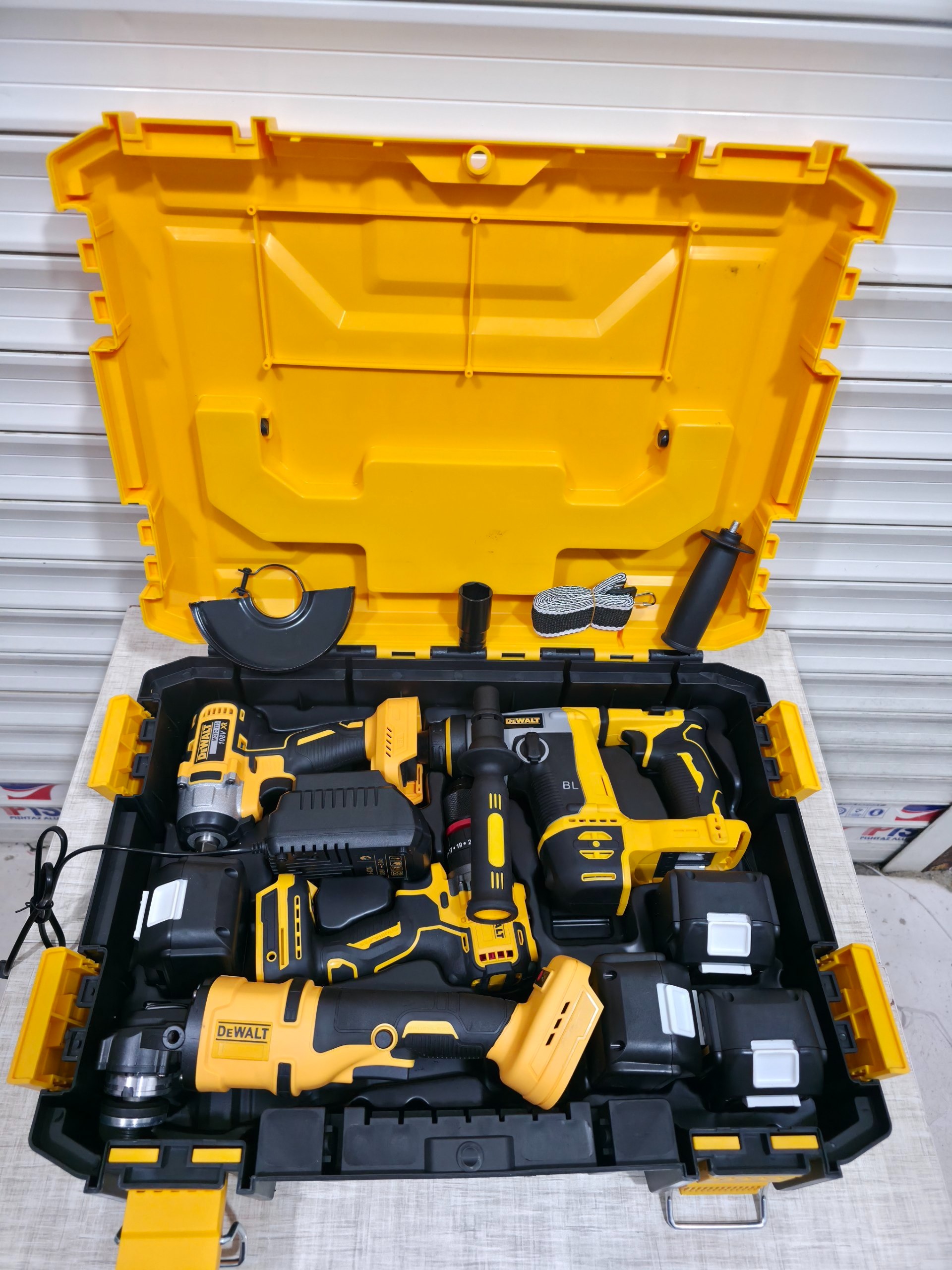 پک 4قلوی دیوالت هلتی دریل سنگفرز بوکس