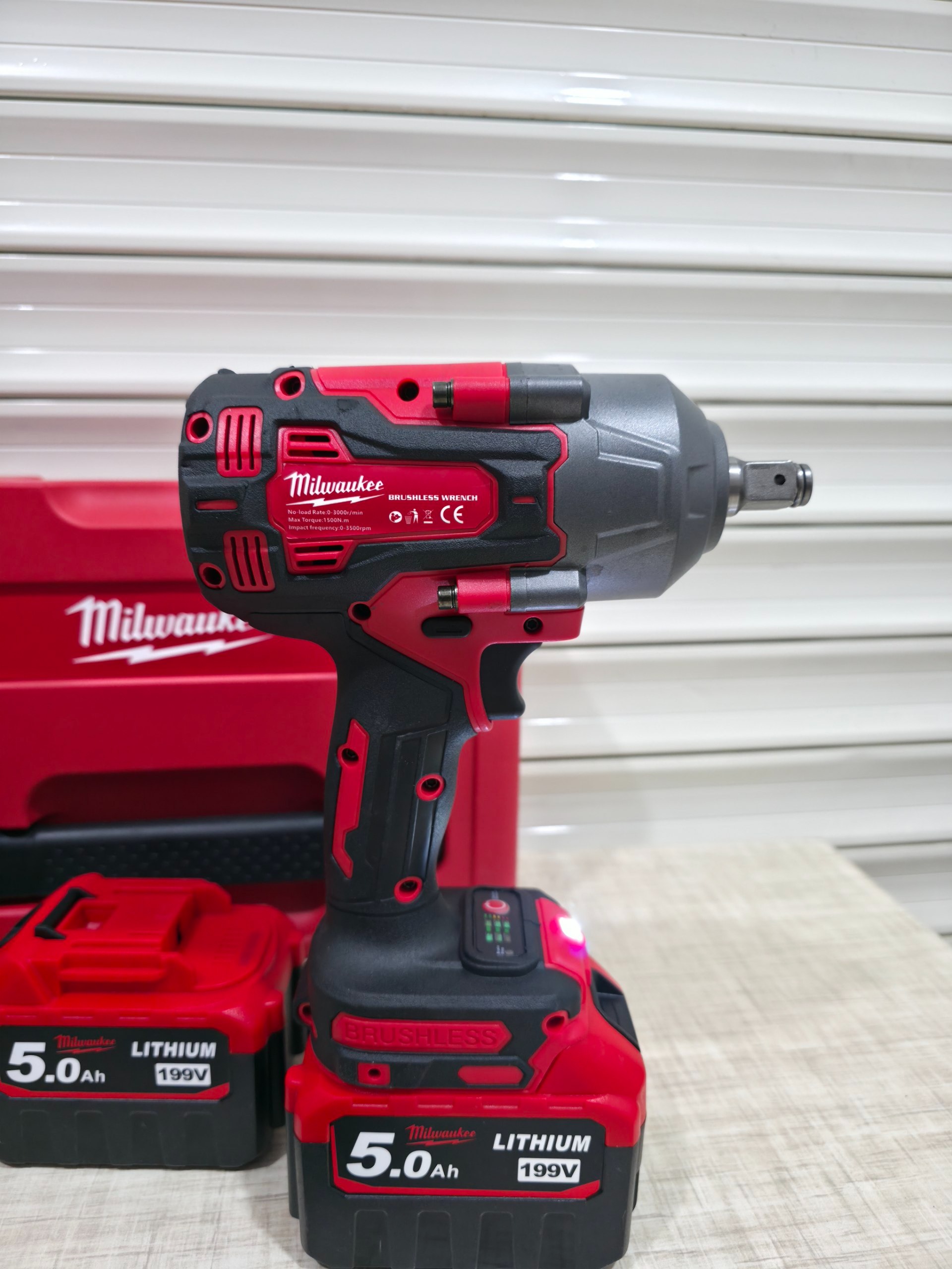 بکس شارژی میلواکی