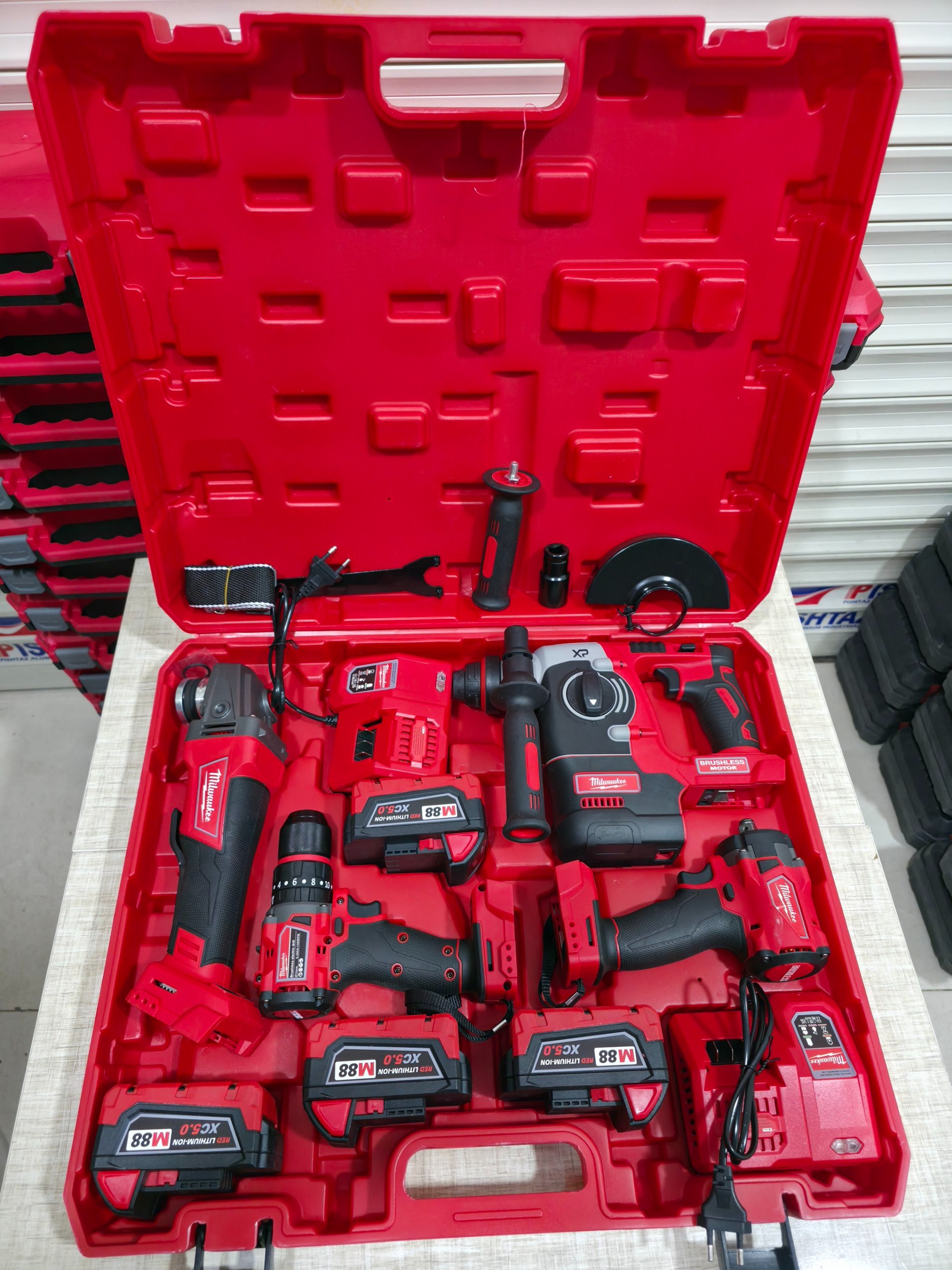 پک4قلوی میلواکی انواع جنس