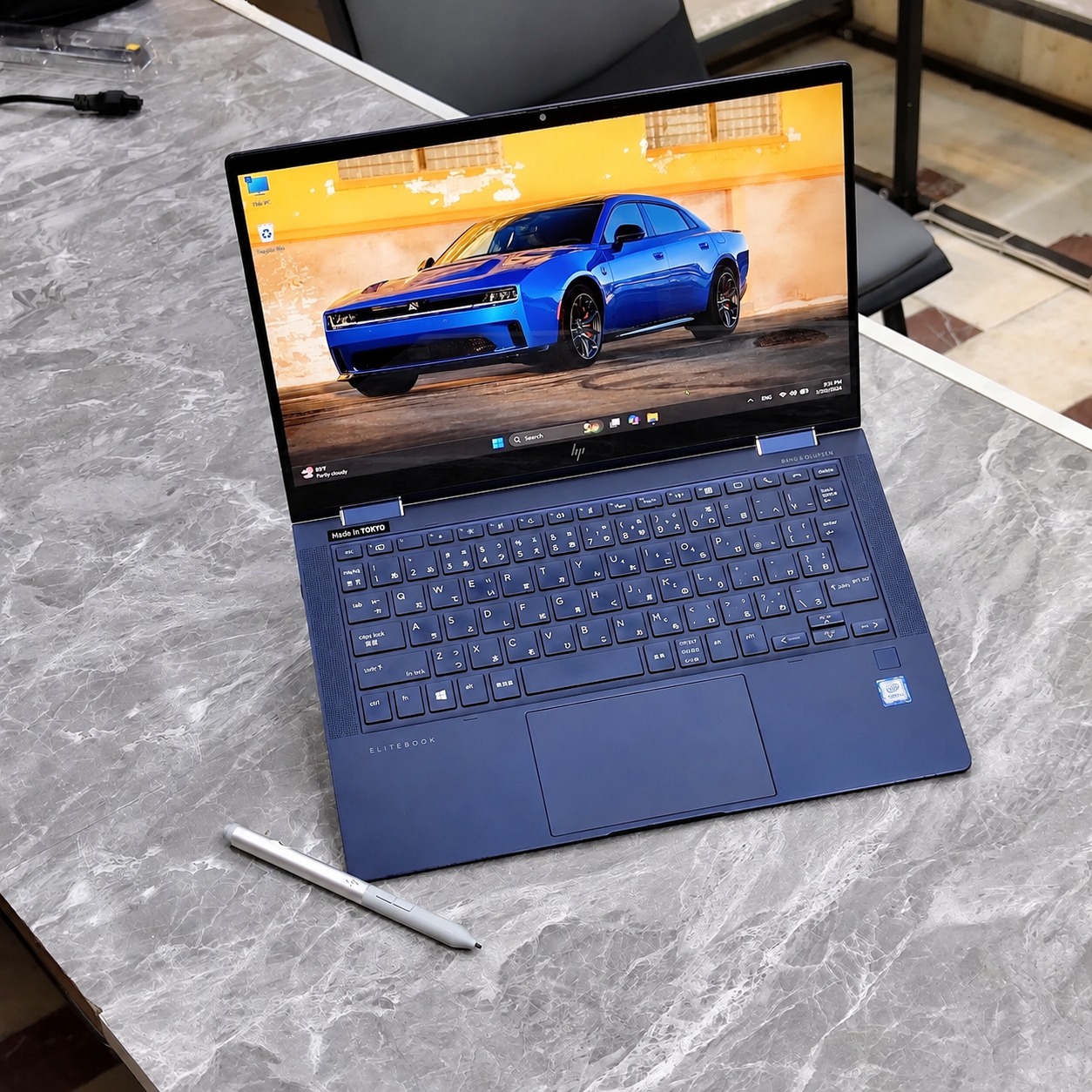 لپ تاپ لوکس HP DragonFly همراه قلم