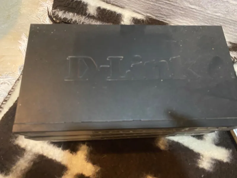 سویچ D-link Des-1024D