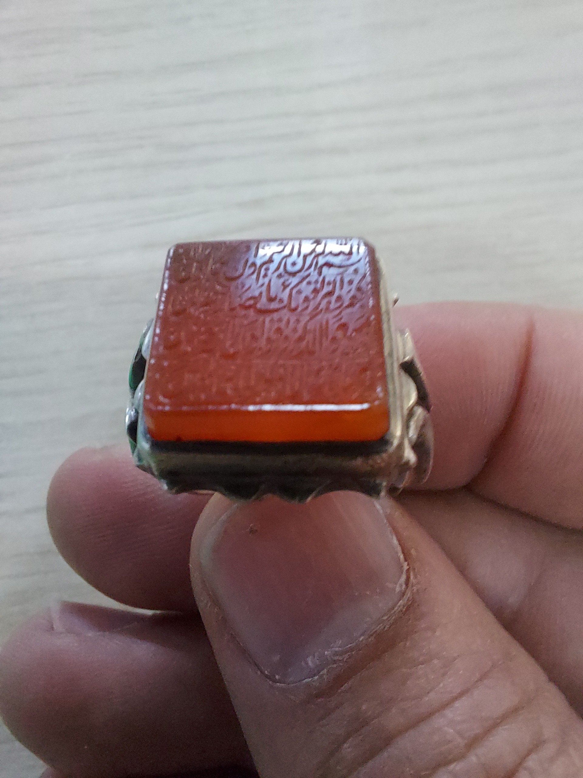 انگشتر عقیق خطی
