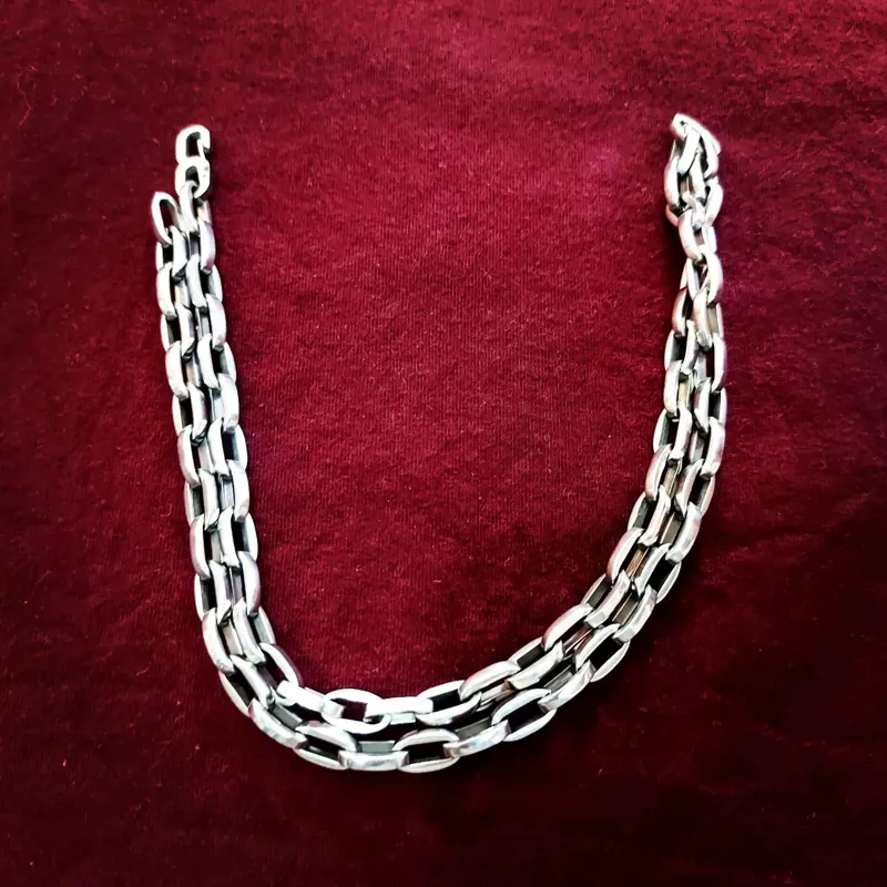 گردنبند استیل خواص