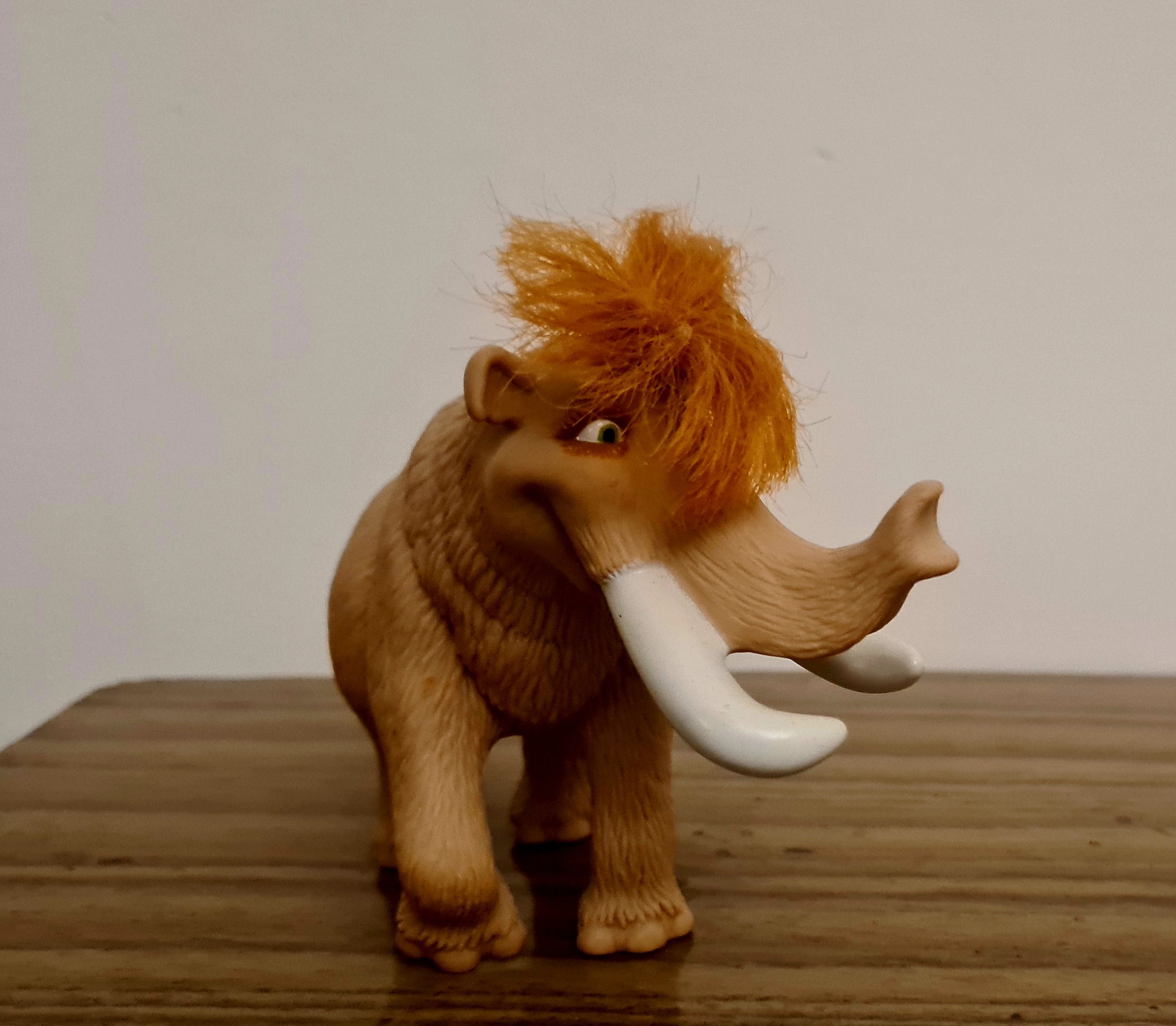 فیگور الی( ماموت ماده عصر یخبندان) وارداتی