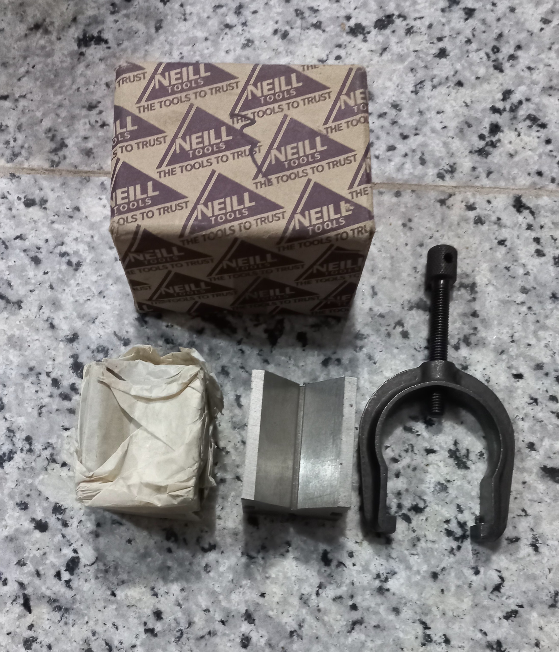 ست وی بلوک تراشکاری انگلیسی V_BLOCK