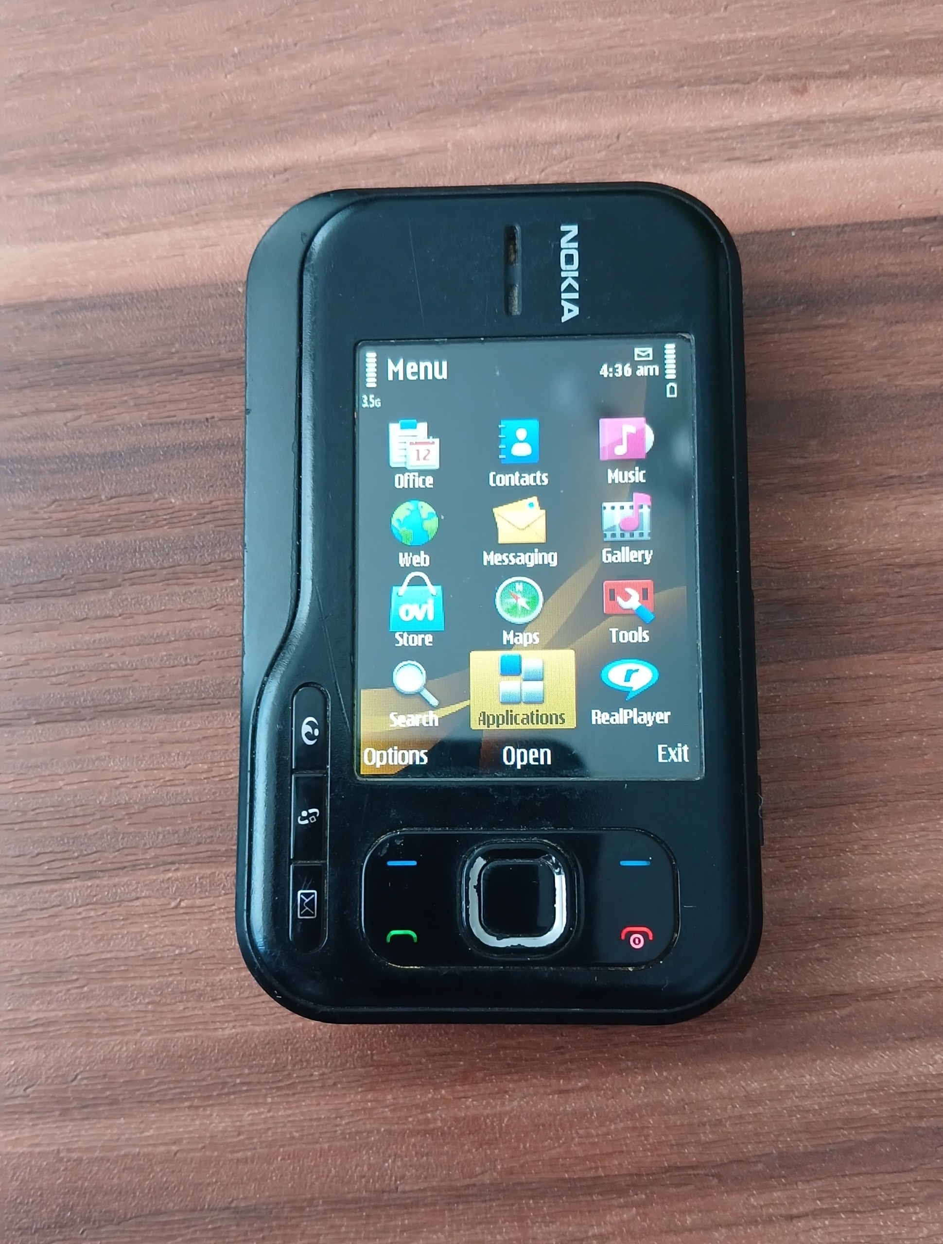 نوکیا 6760s کلکسیونی ساخت کره