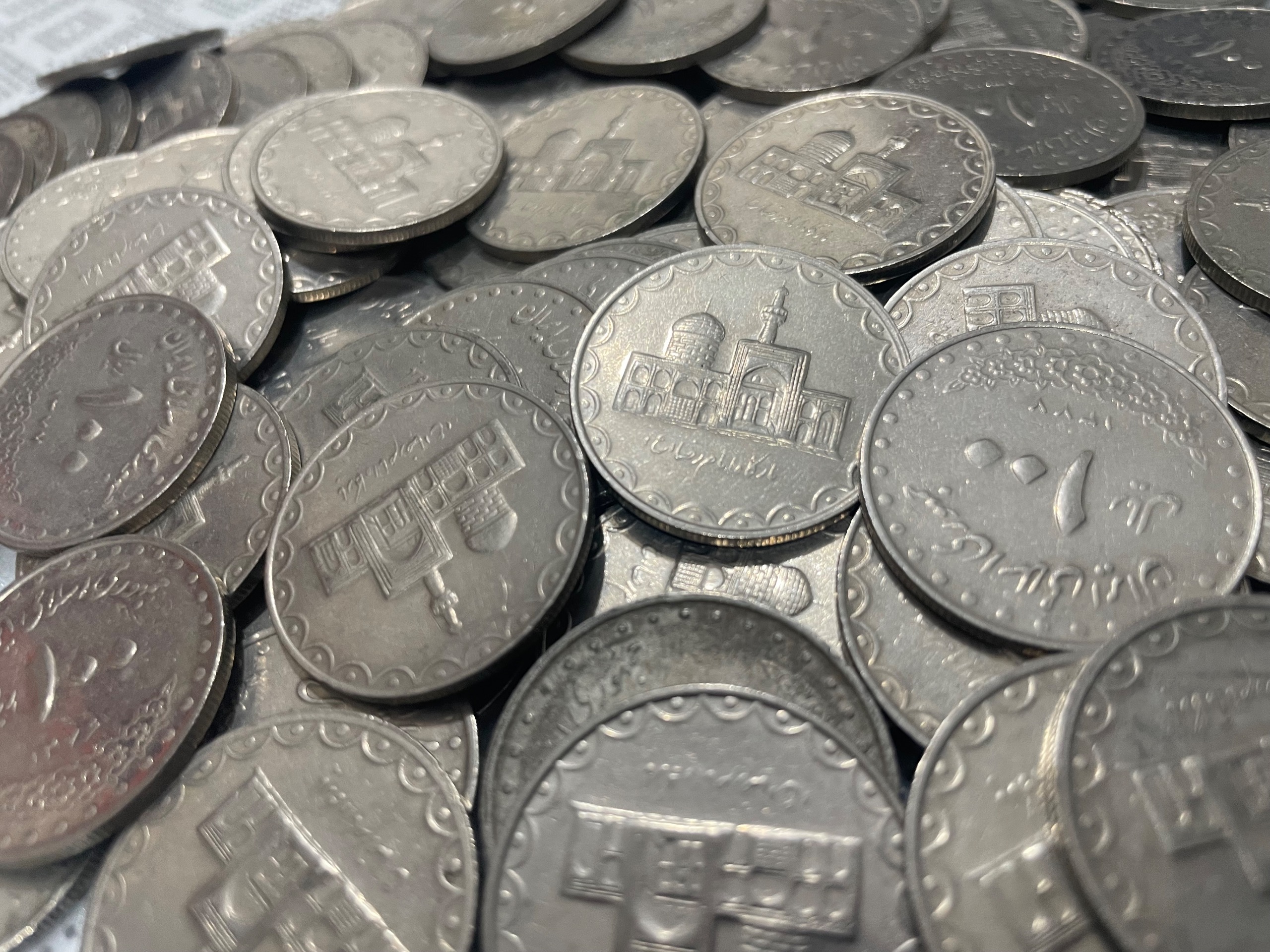 100عدد سکه 100 ریالی معروف