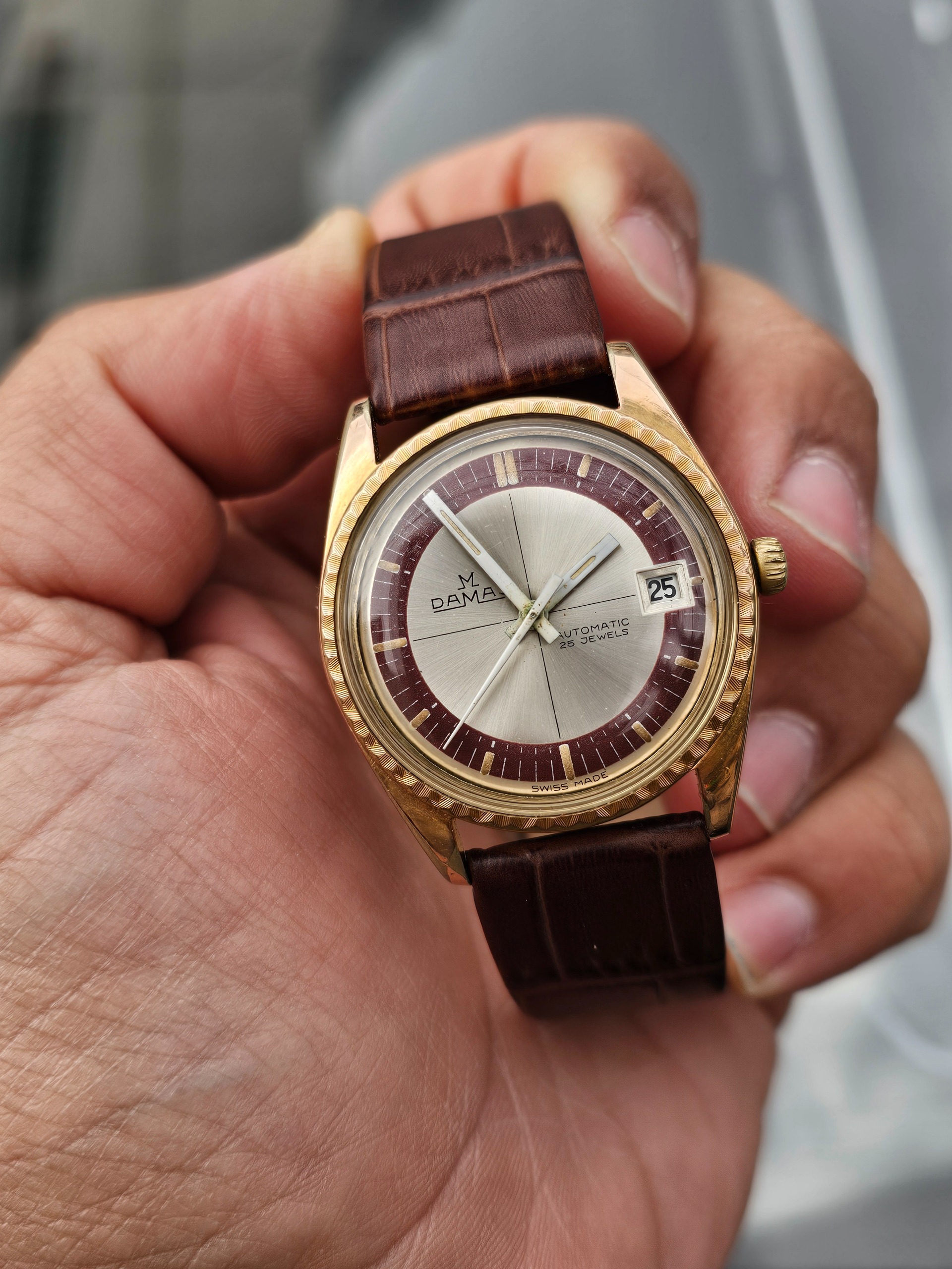 ساعت داماس قدیم و نایاب