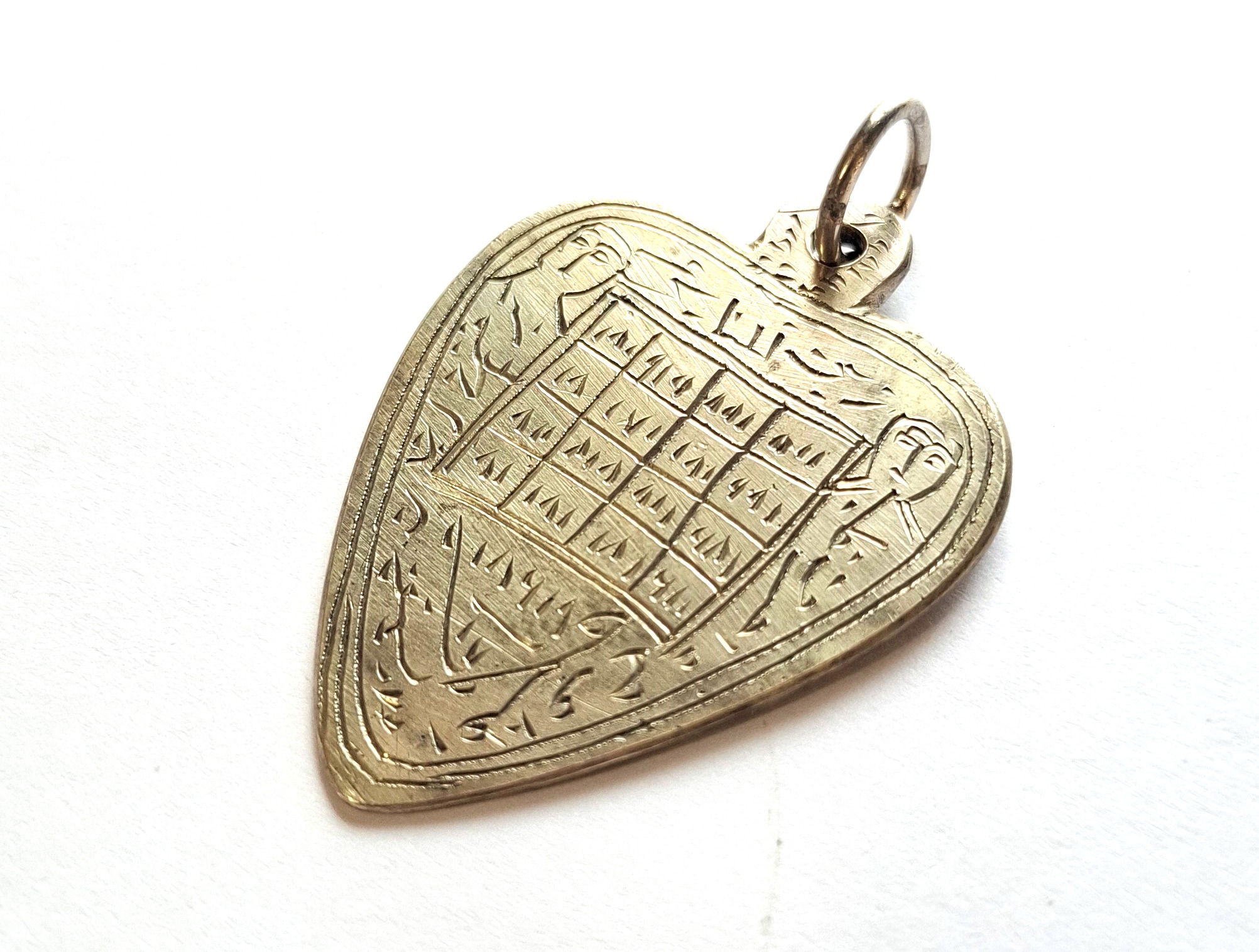 گردنبند آنتیک نشان قاجاری محبت قلمزنی