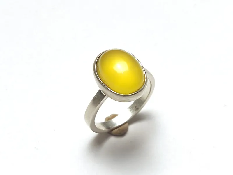 انگشتر نقره ظریف با عقیق زرد اصل