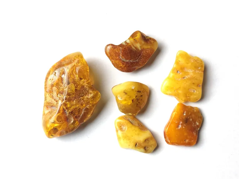 15.24 گرم کهربای بالتیک لهستان اصل پالش شده